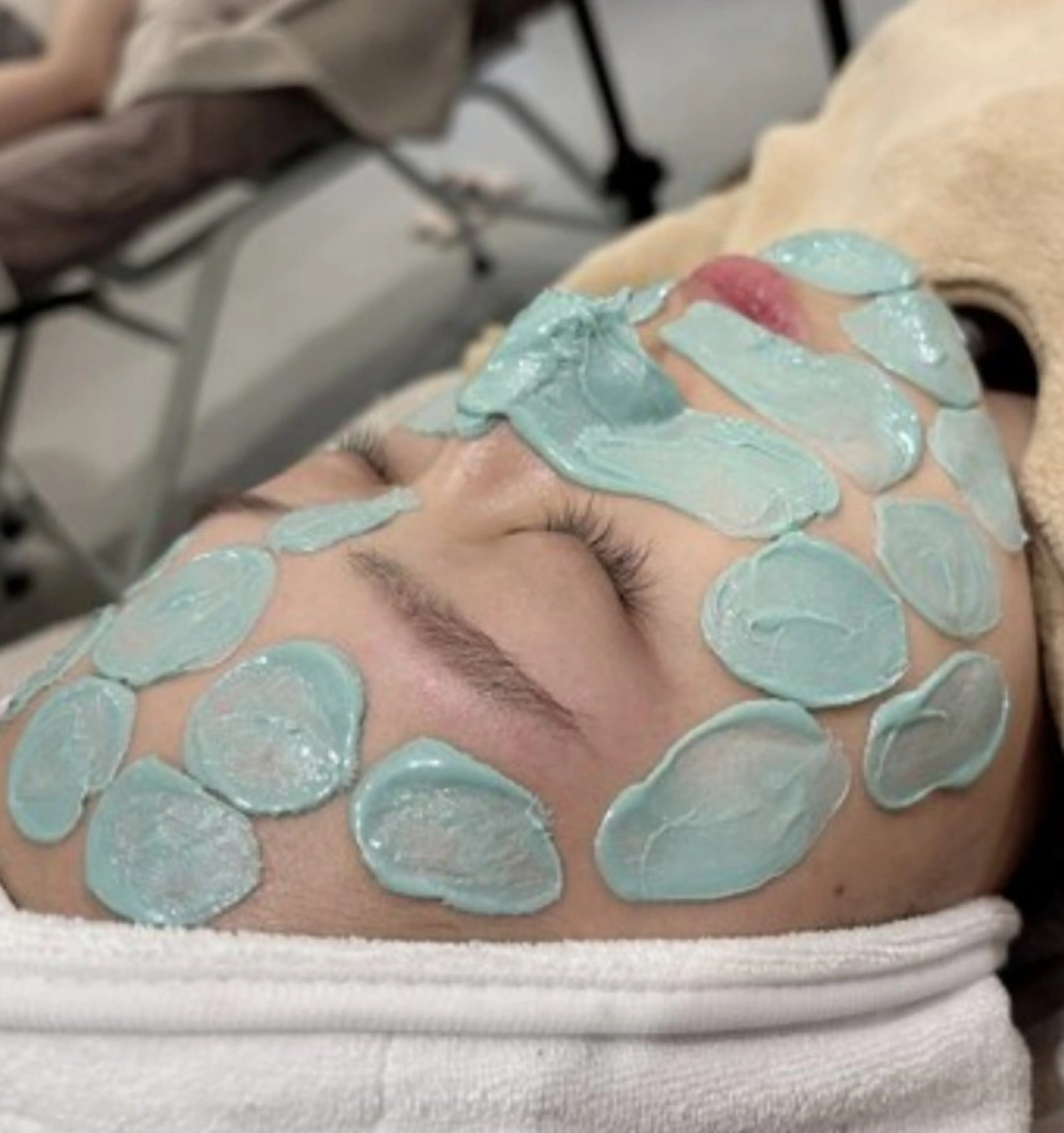 【先着数名様】フェイシャルワックスモデルの写真