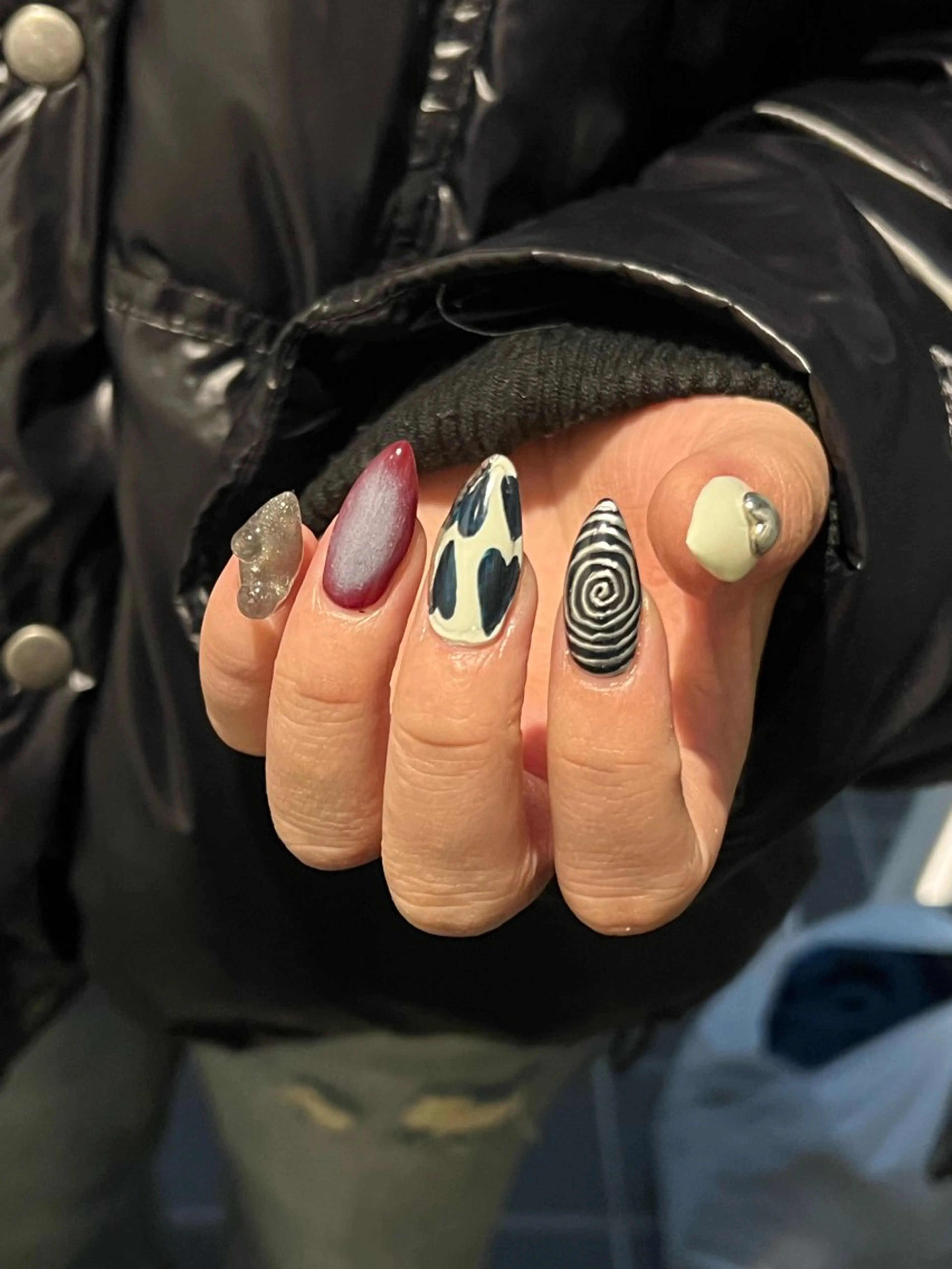 ネイル ハンドネイル フットネイル Hata nail 🎀個性派ニュアンスのネイルデザイン