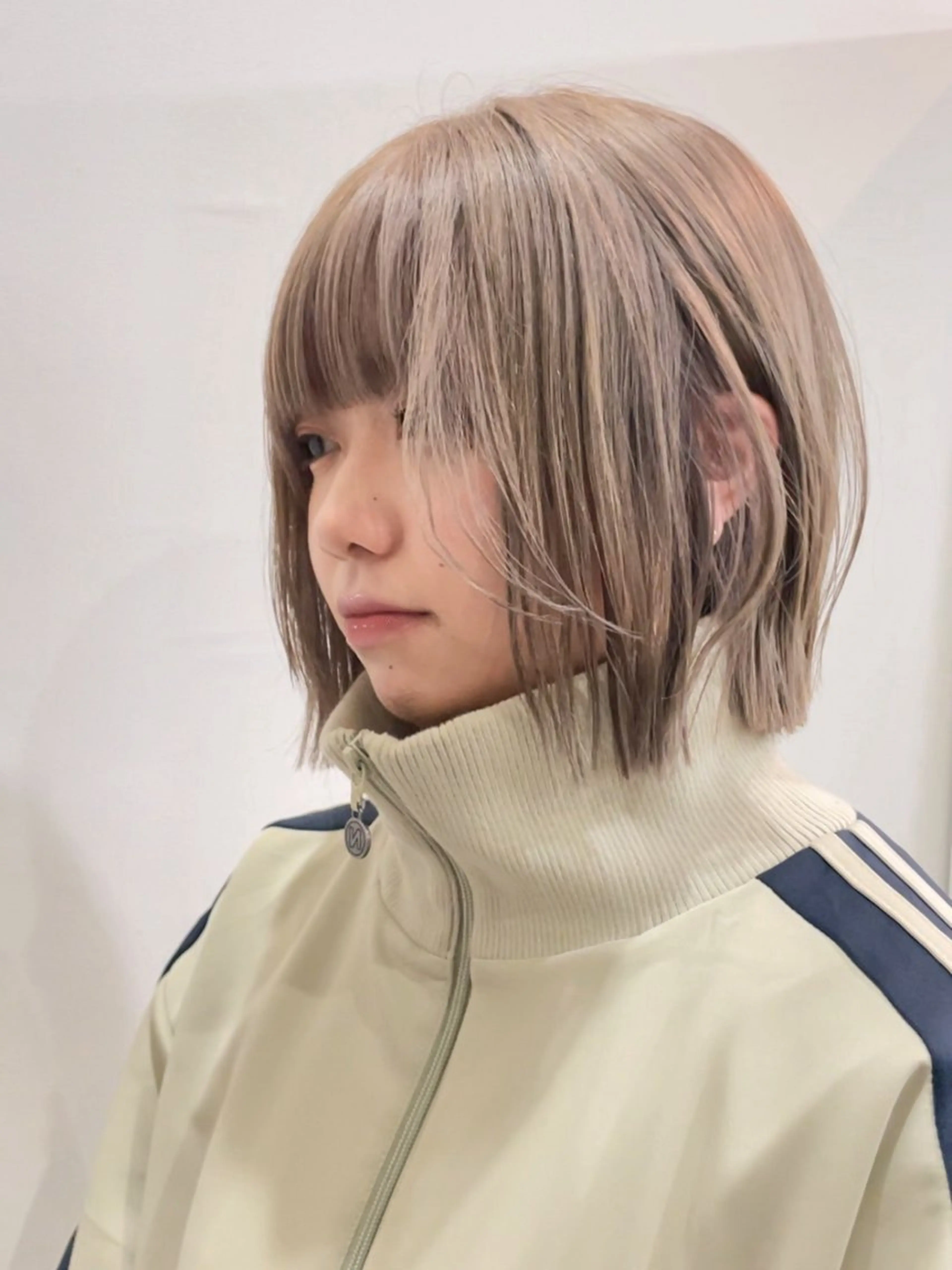 ショート 切りっぱなしボブ ボブ 顔周りカット レイヤーカット ブリーチ/美髪矯正 垢抜けヘア/そらのヘアスタイル
