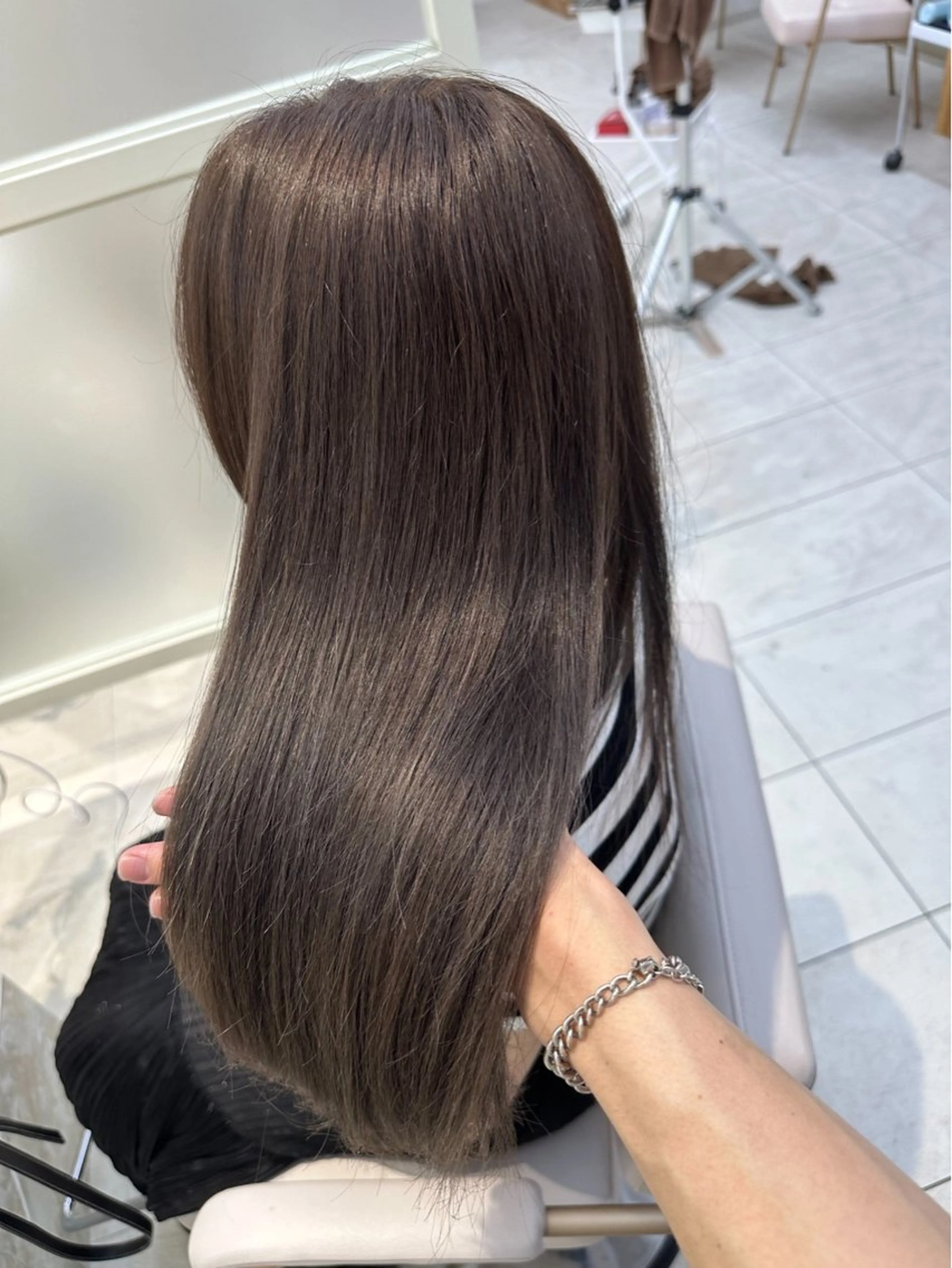ロング oto🎀×美髪× シースルー前髪🤍のヘアスタイル