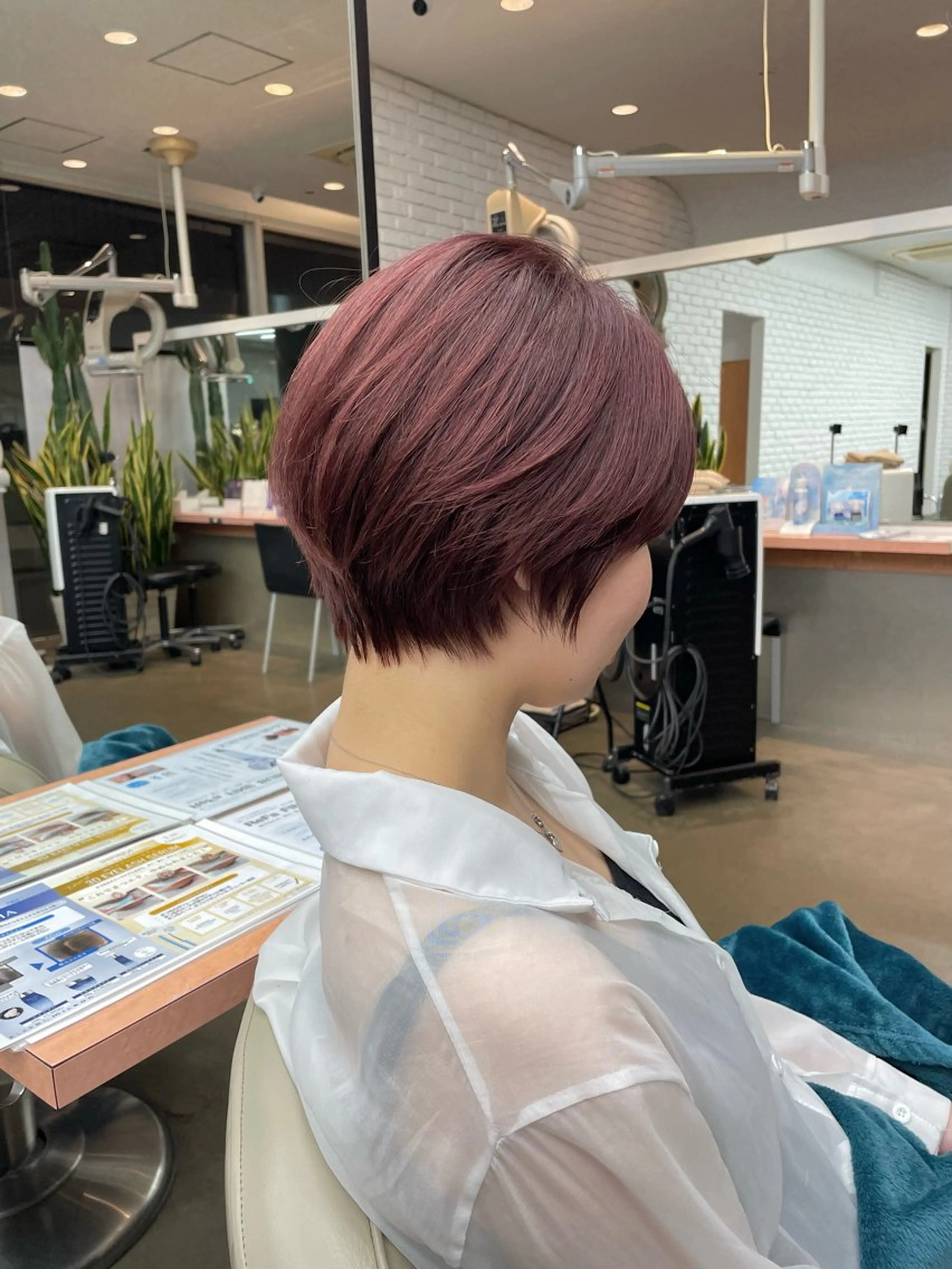 ショート ボブ ショートヘア カット トリートメント ヘアセット 🍑まき/カット /髪質改善カラー🍑のヘアスタイル