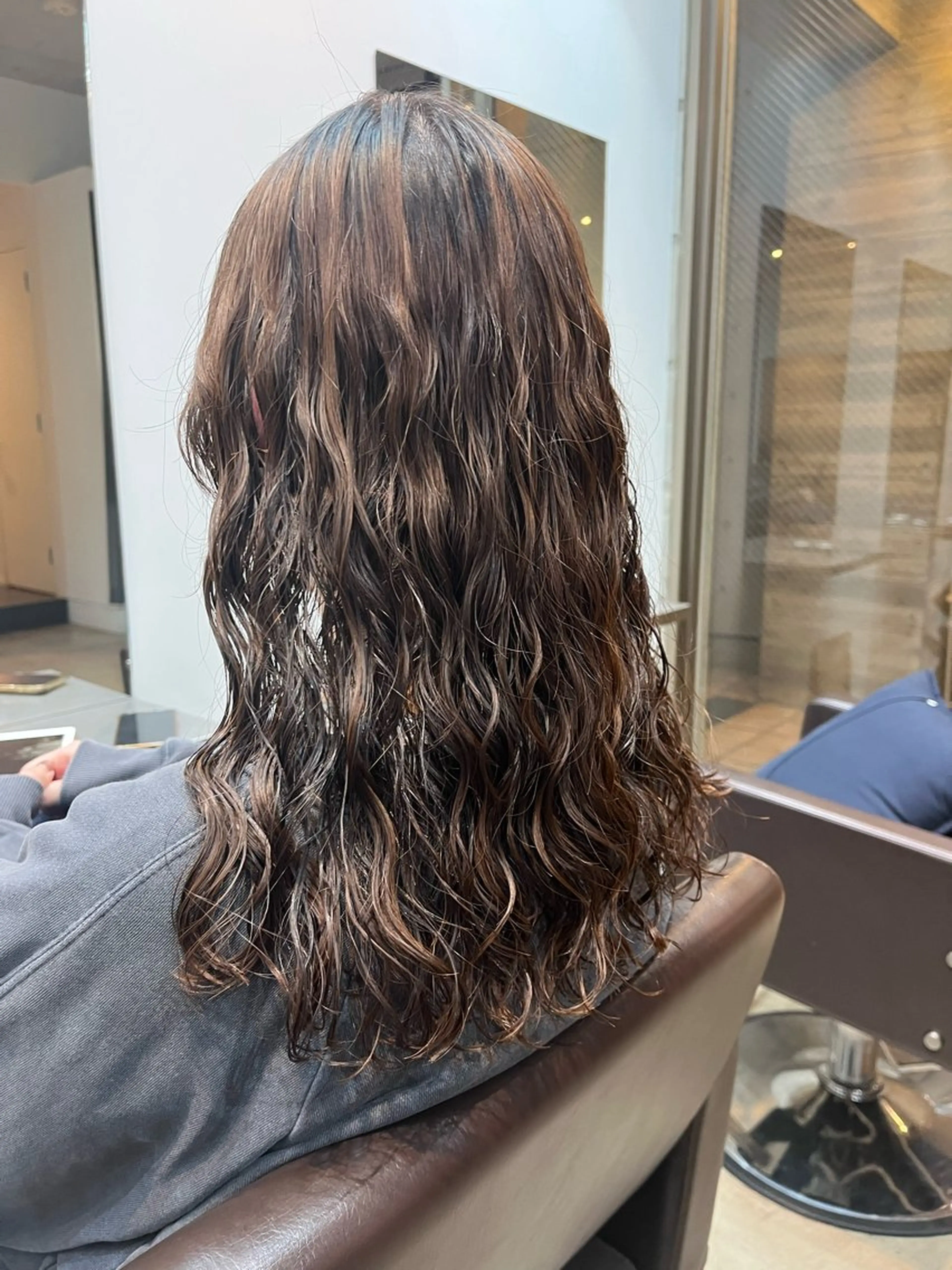 ミディアム パーマ ミディアムパーマ パーマ 【arc】 佐藤未希穂/レイヤーのヘアスタイル