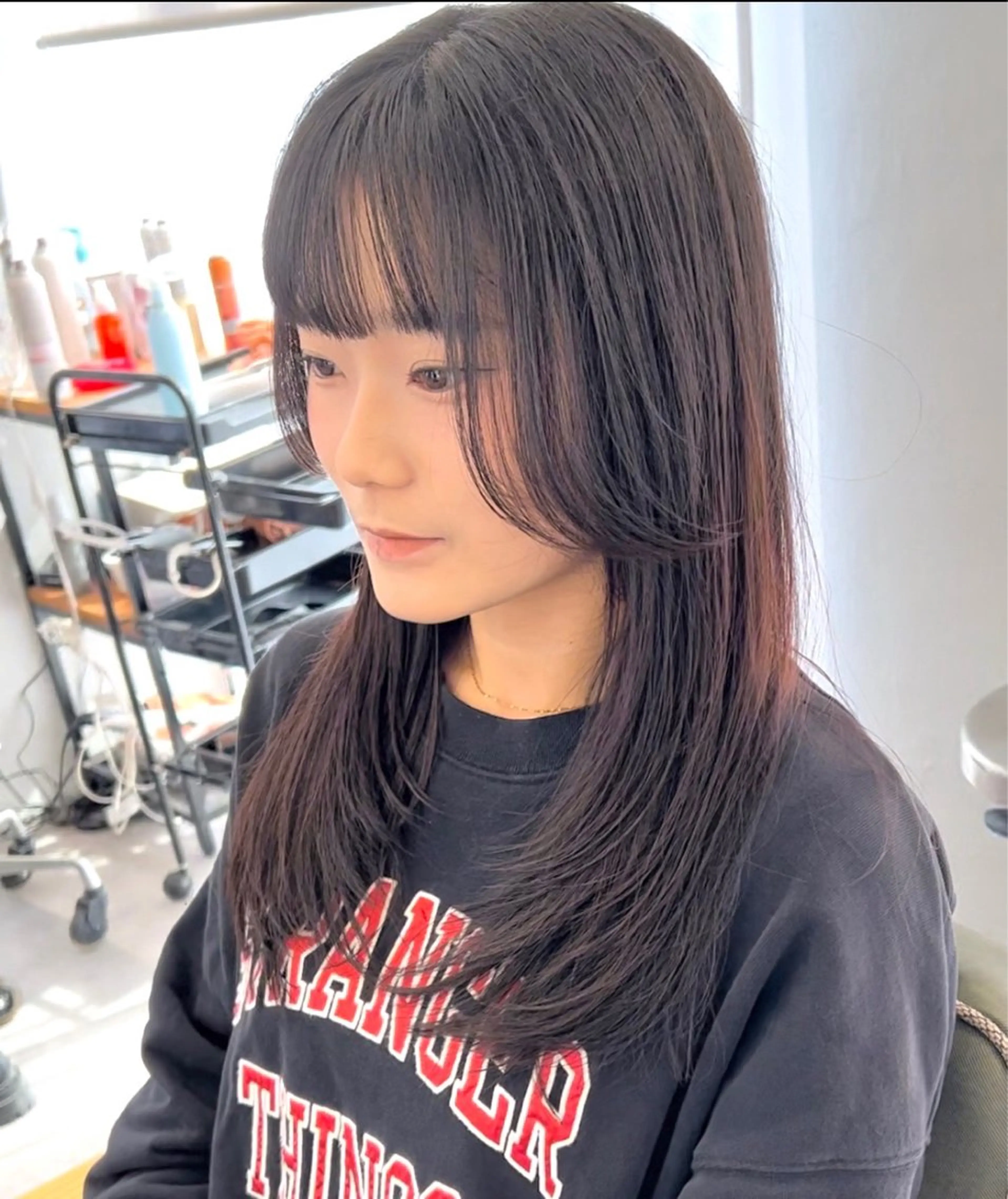 ミディアム レイヤーカット カット 髪質改善／縮毛矯正/ 艶カラー/上野優斗のヘアスタイル