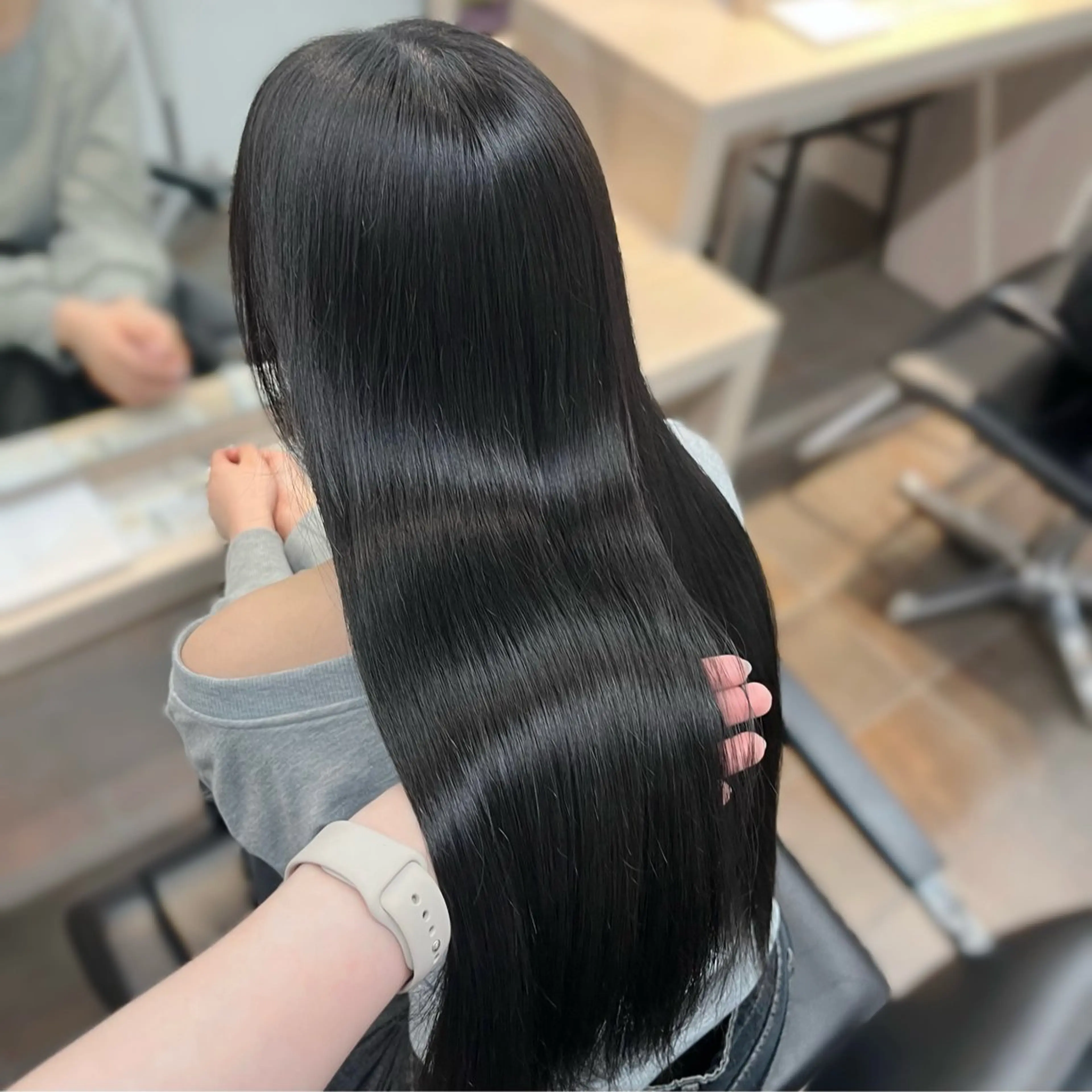カラー 透明感カラー ヘアカラー salon dè joe所属・透明感♡暗髪カラー/ Kazuha🎀のヘアスタイル
