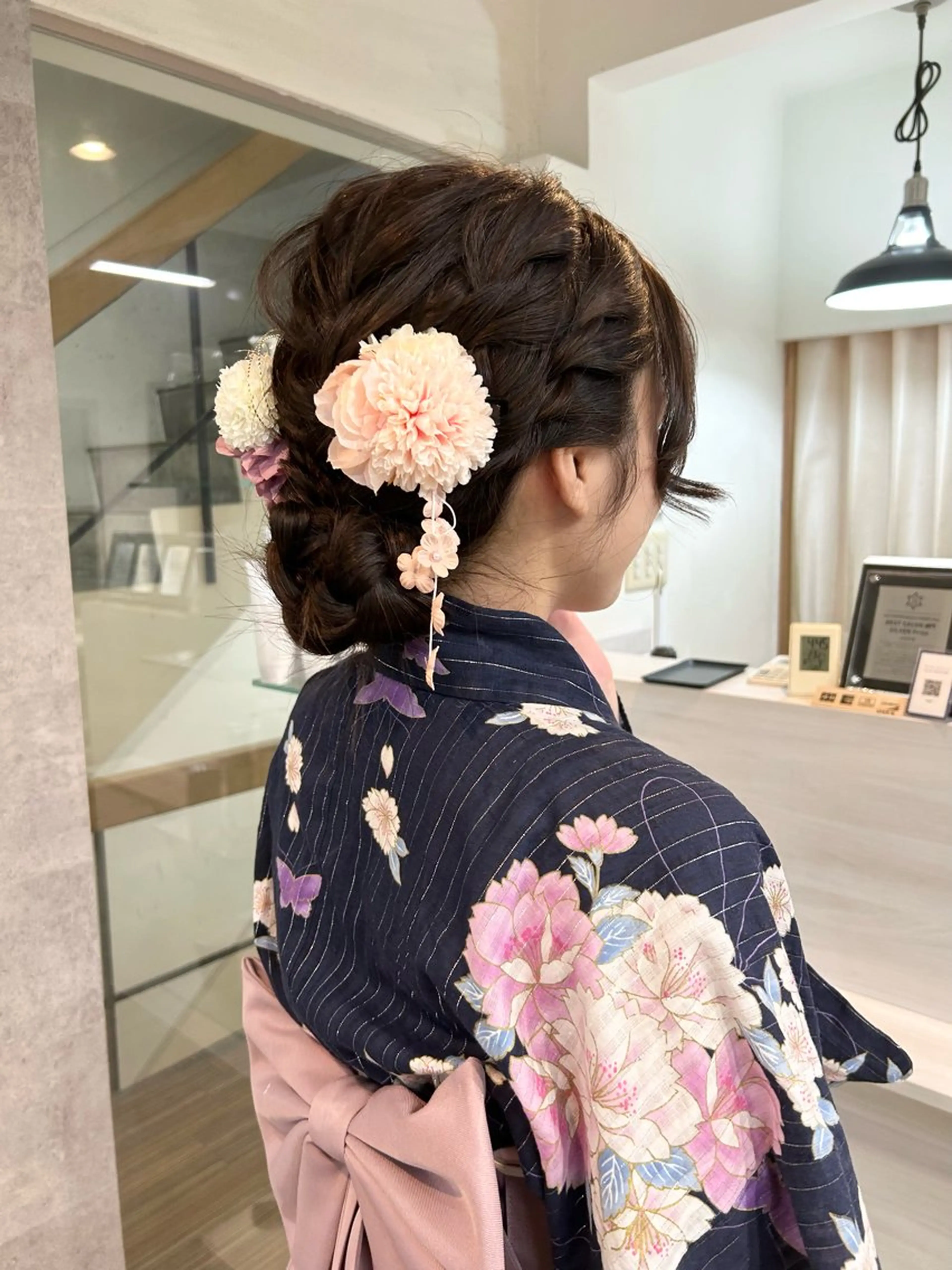 セミロング ヘアセット 袋瀬 玲奈のヘアスタイル