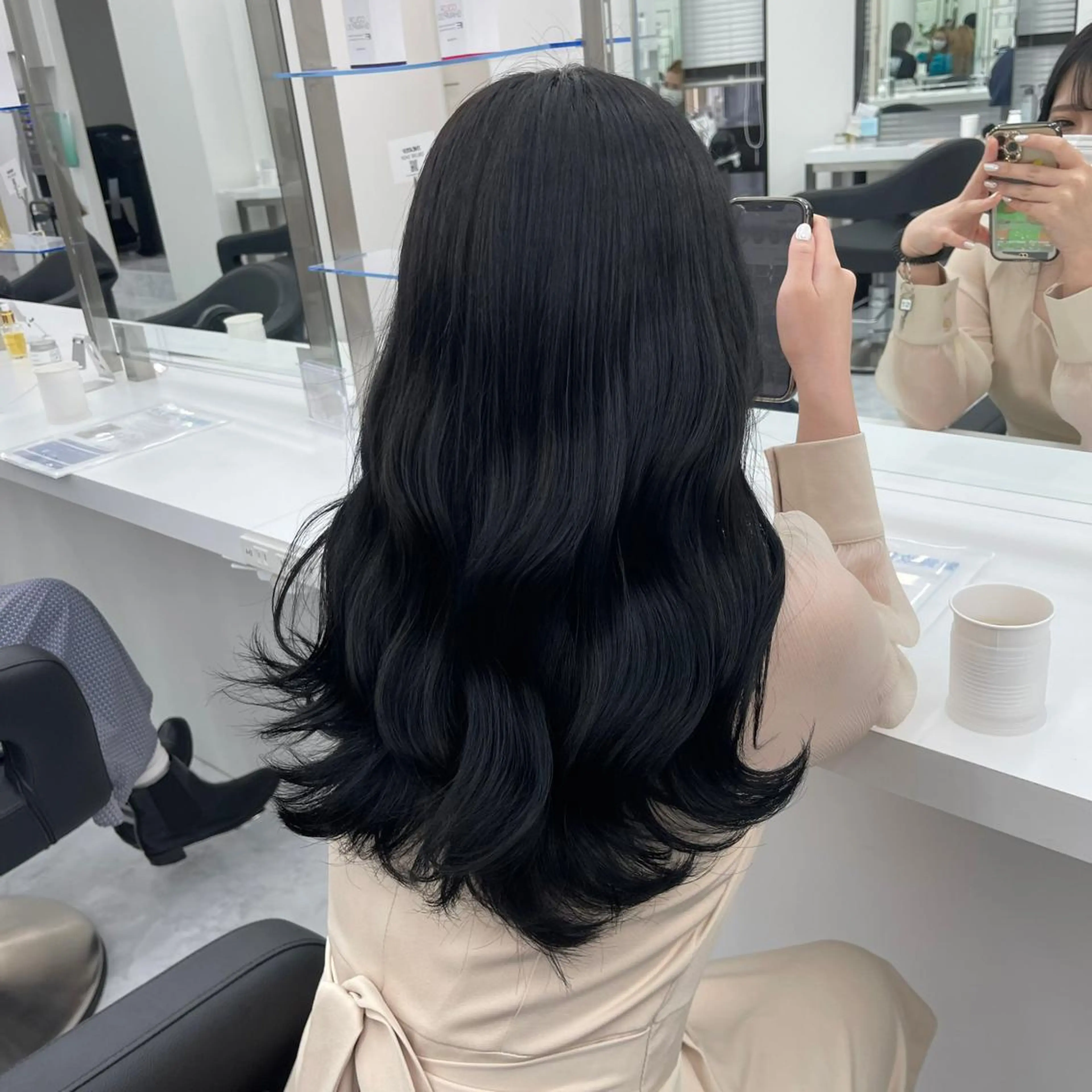 ロング カラー ヘアカラー 大人上品🤍明るめ ベージュ🤍REOのヘアスタイル