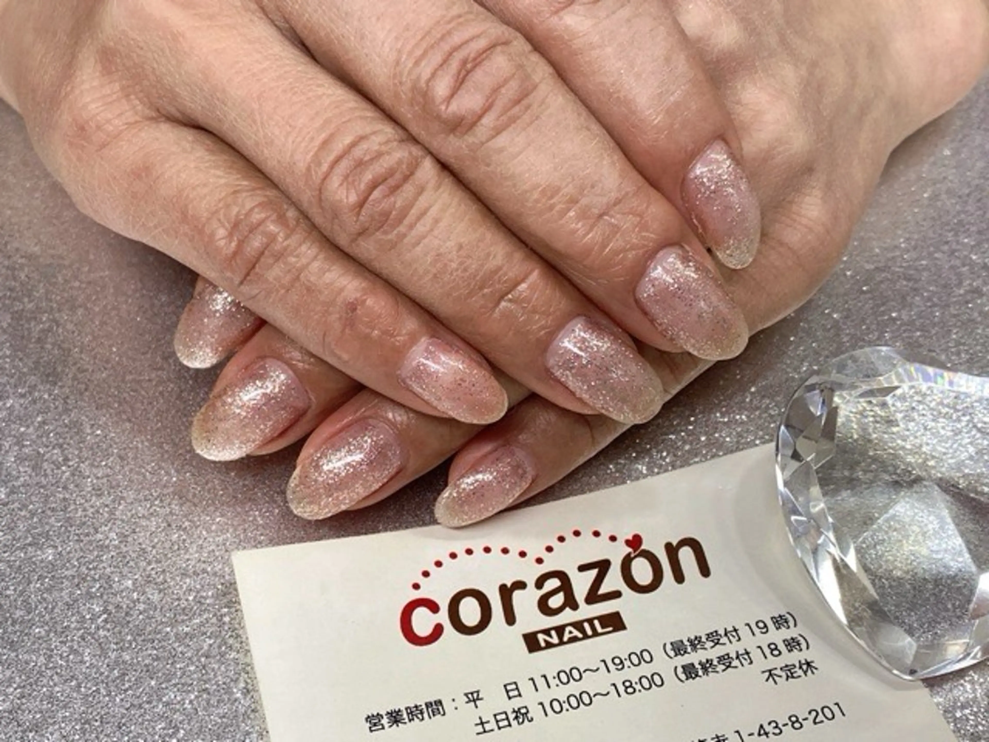 ネイル ジェルネイル ワンカラーネイル ピンク シルバー ハンドネイル corazon所属・ネイリスト aicoのネイルデザイン