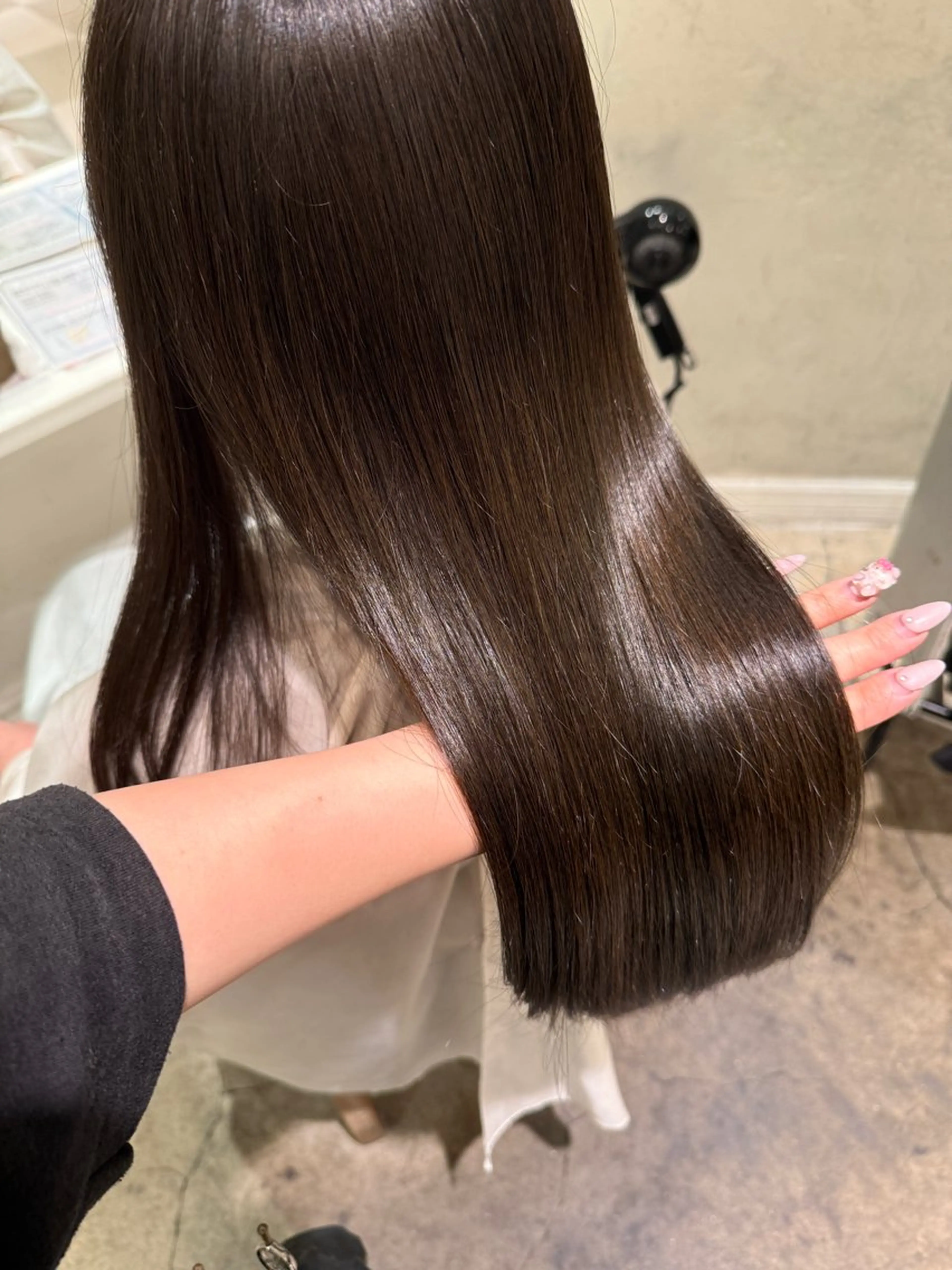 セミロング カット ヘアカラー ショート無料カット 募集🩶narumiのヘアスタイル