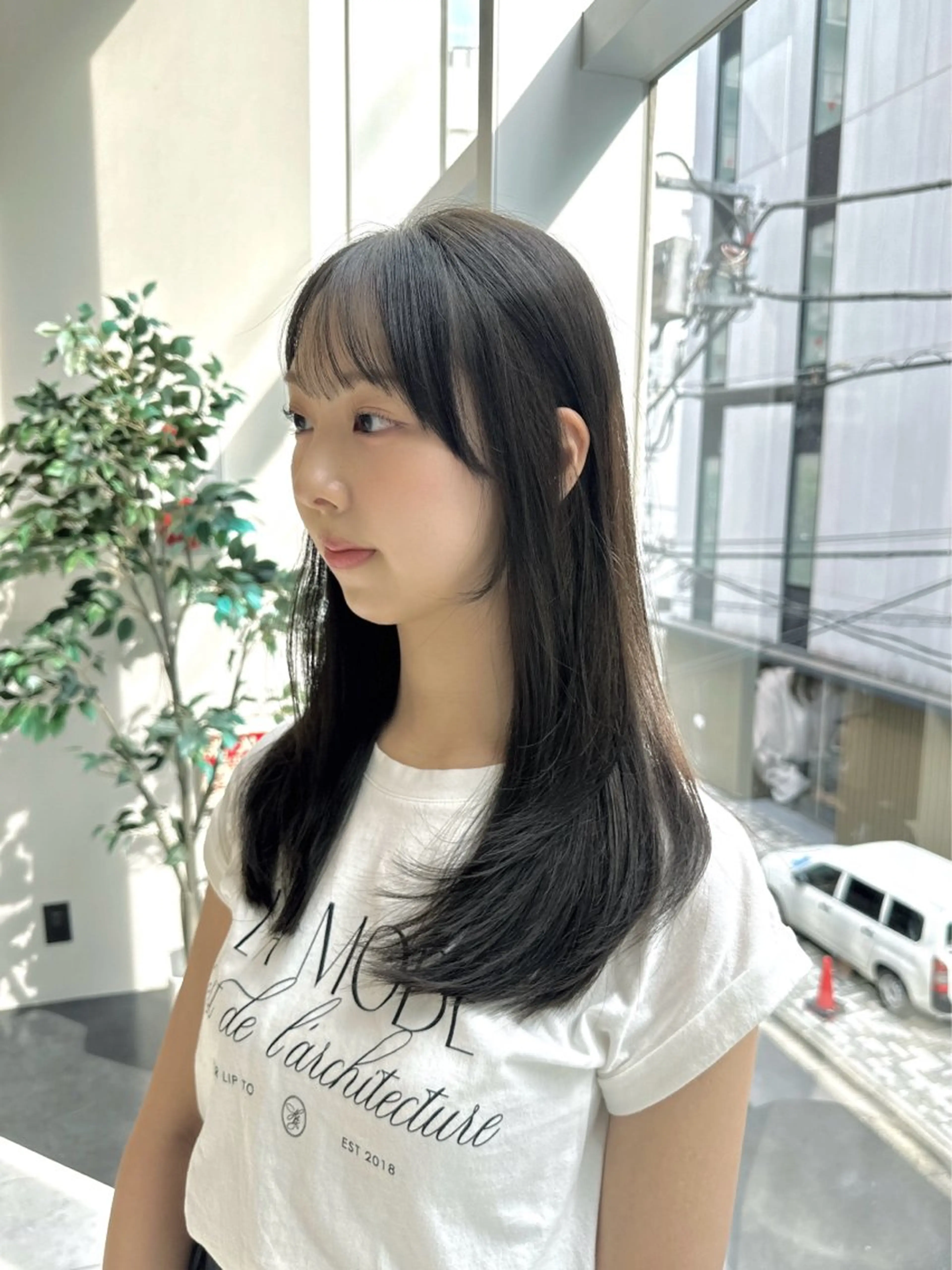 ロング カラー ブリーチ グレージュ ブリーチなしカラー オリーブグレージュ オリーブグレー カット ヘアカラー トリートメント LUMO所属・矢野 晃平のヘアスタイル