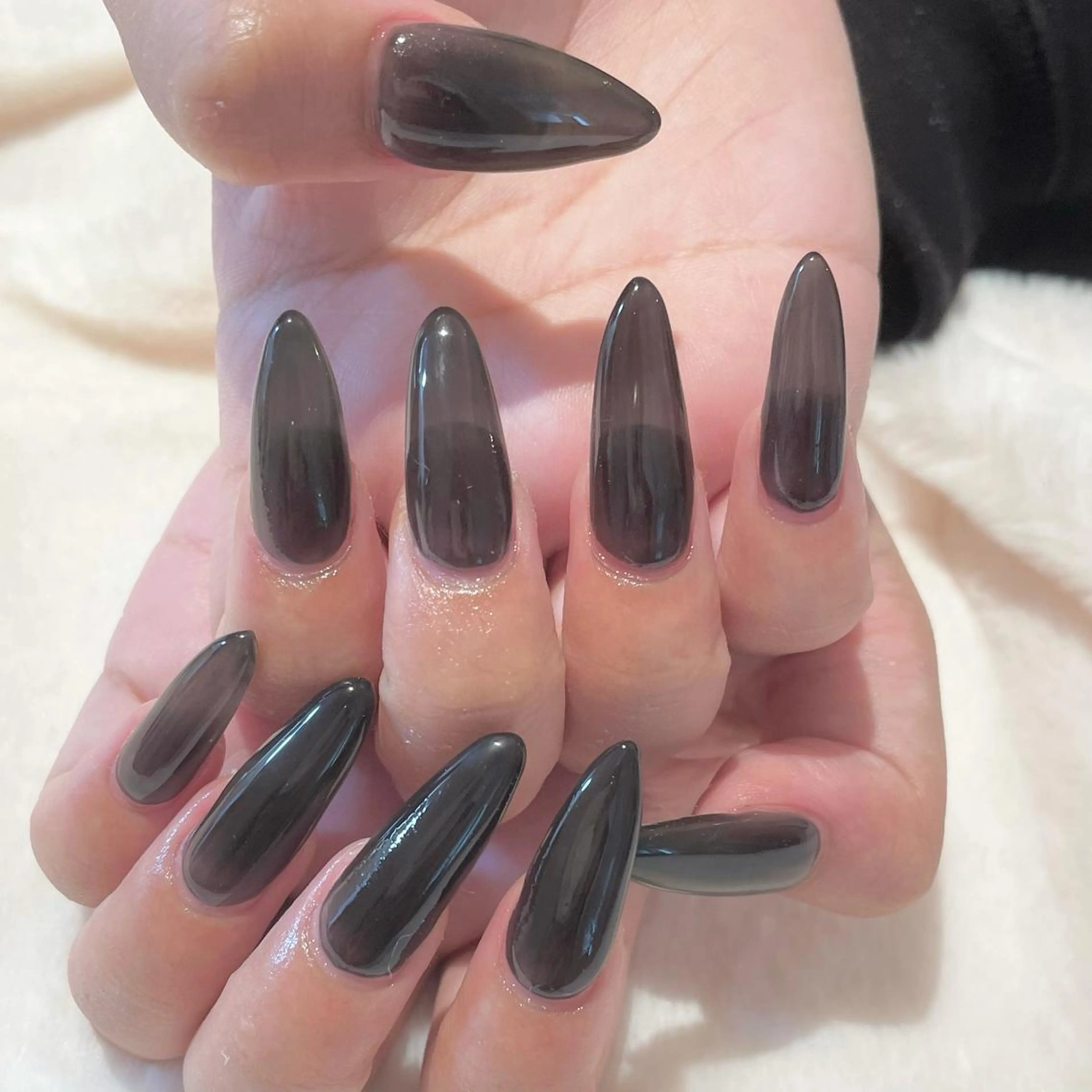 ネイル ドライヘッドスパ 名古屋駅徒歩5分のエステ・リラクイメージ