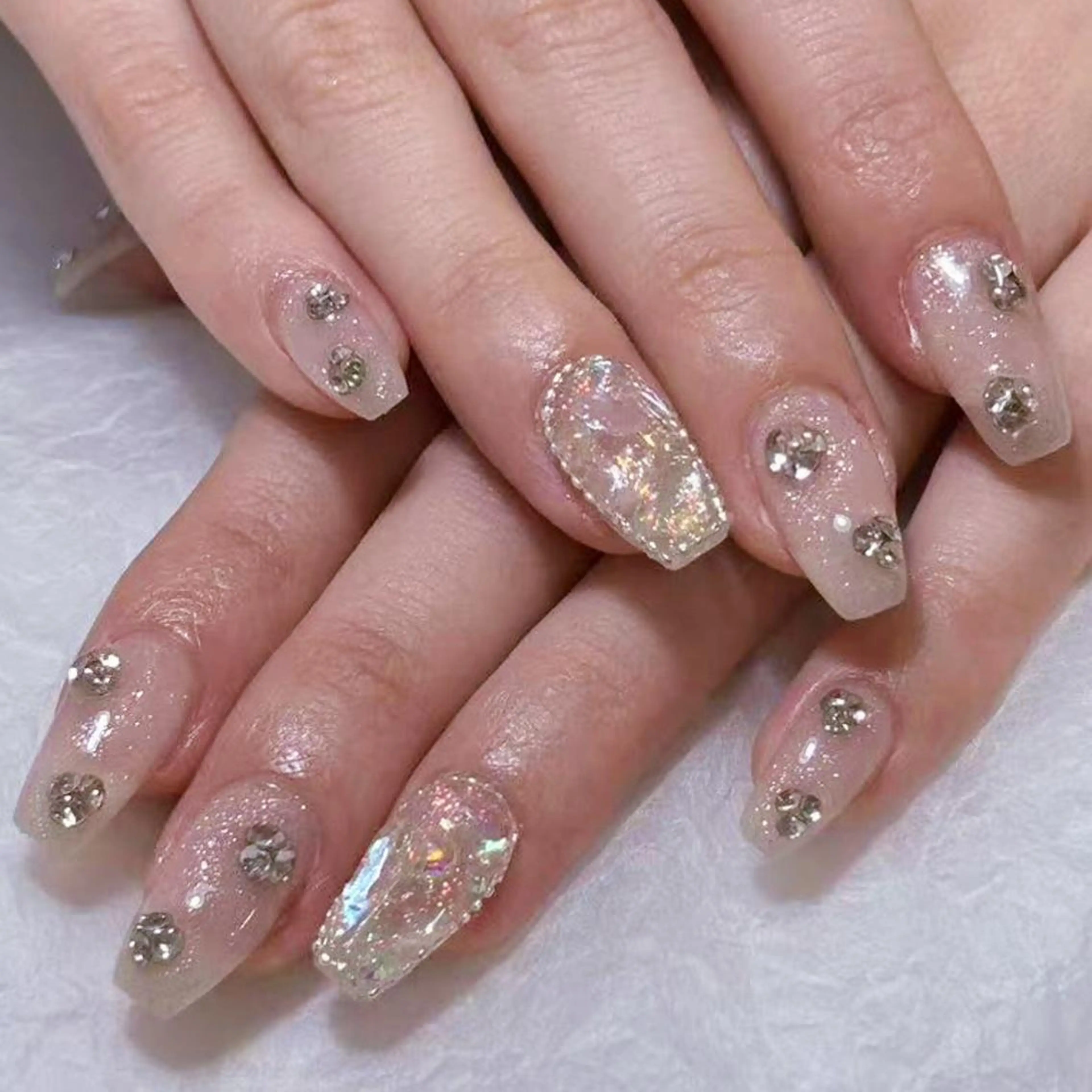 ネイル アートネイル オーロラネイル ガーリー キラキラネイル 韓国ネイル ハンドネイル diamond ♥のネイルデザイン