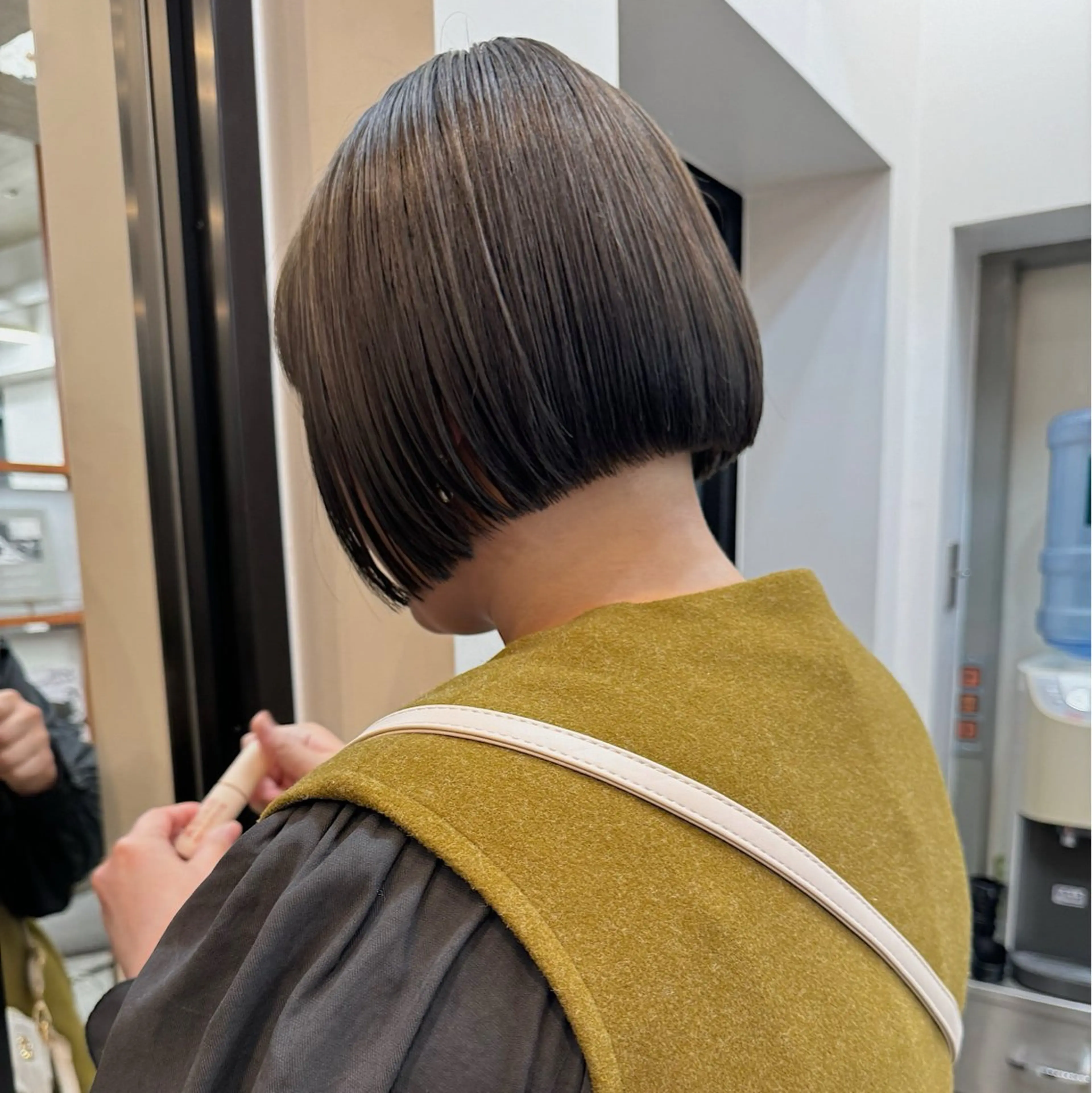 ショート カラー ヘアアレンジ オリーブカラー ボブ カット ヘアカラー トリートメント 🌐サトウ リョウ🌐のヘアスタイル