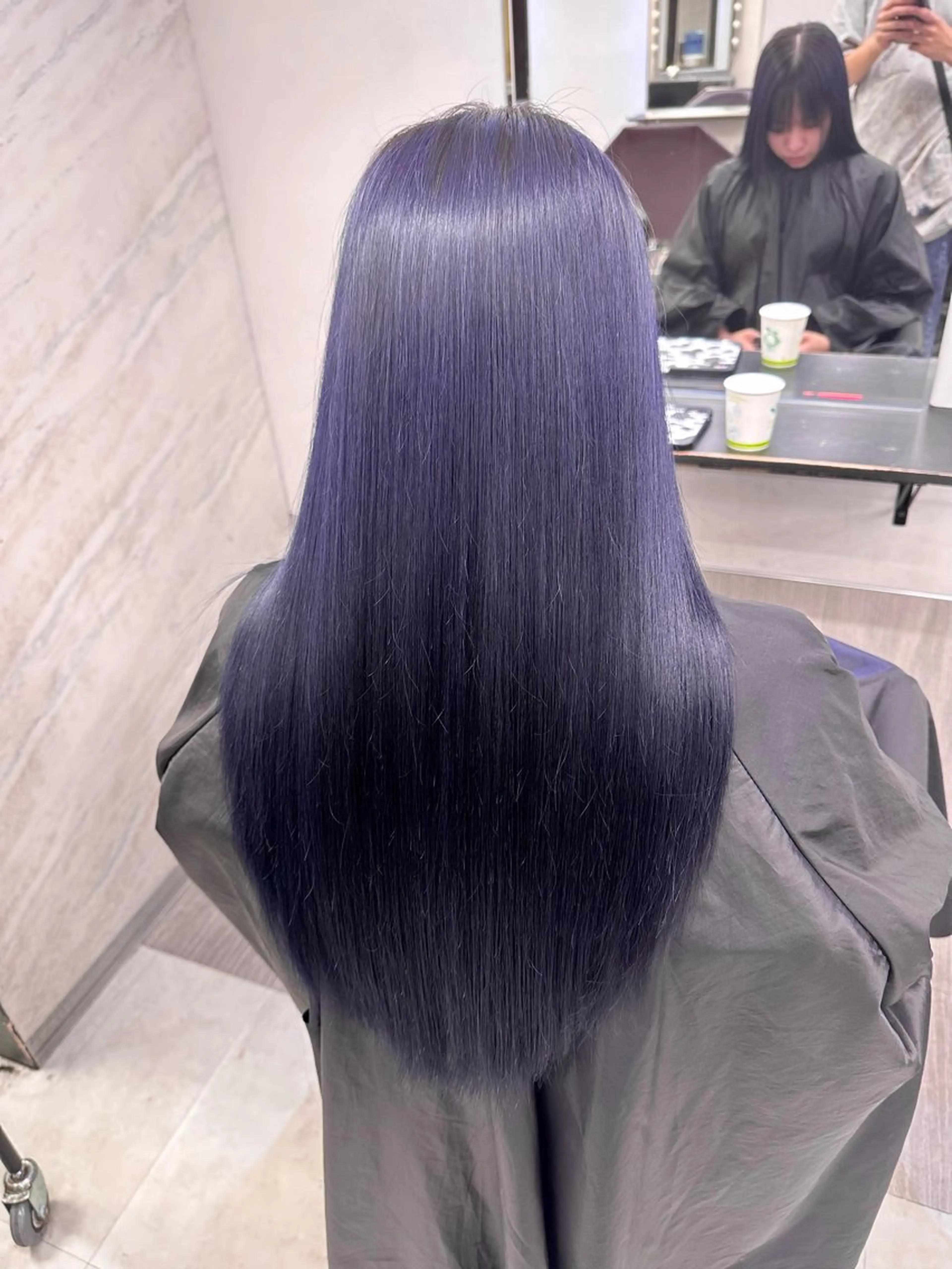 ロング カラー ヘアカラー バレイヤージュ/ ミルクティーベージュのヘアスタイル