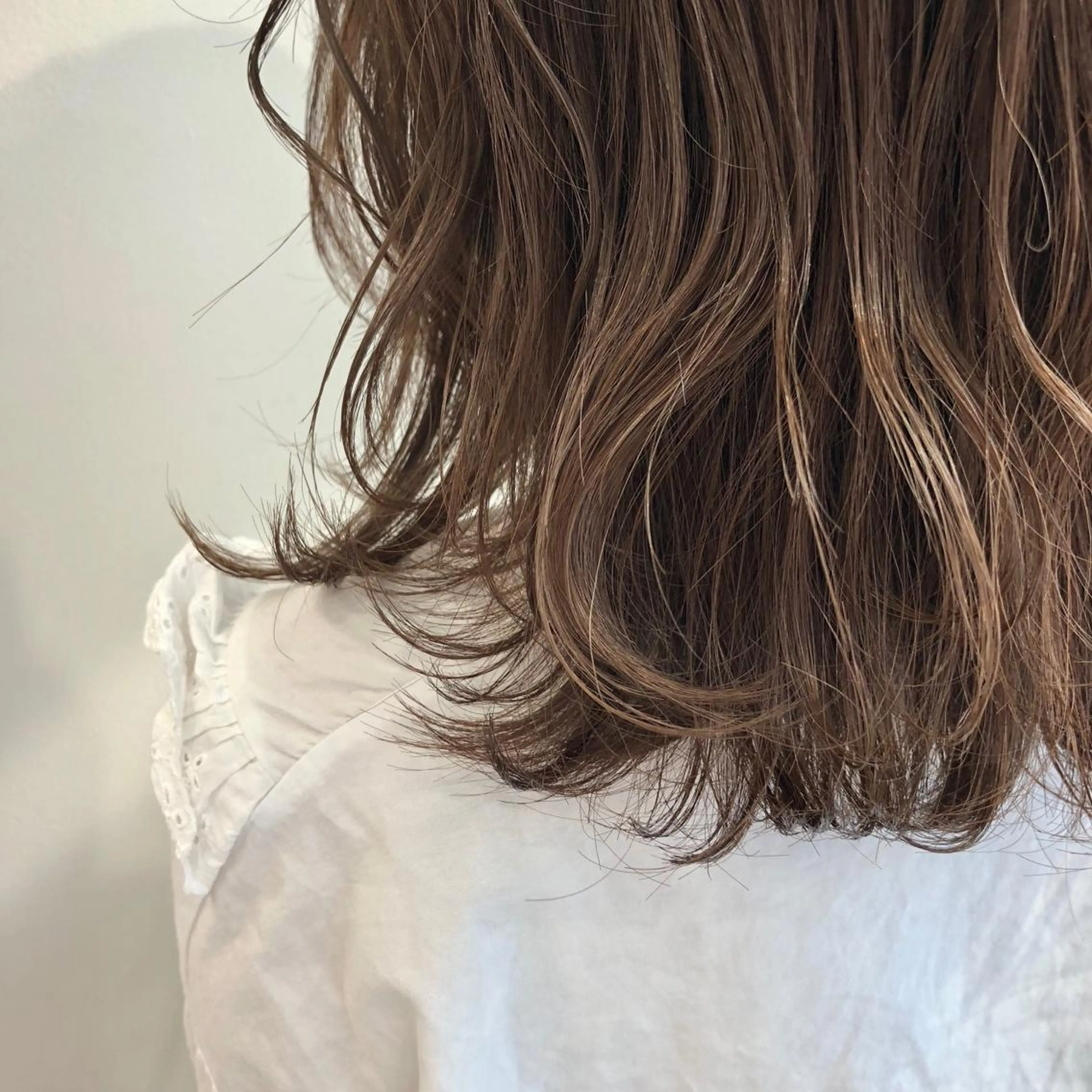 ミディアム カラー パーマ ヘアアレンジ 山本 千尋のヘアスタイル