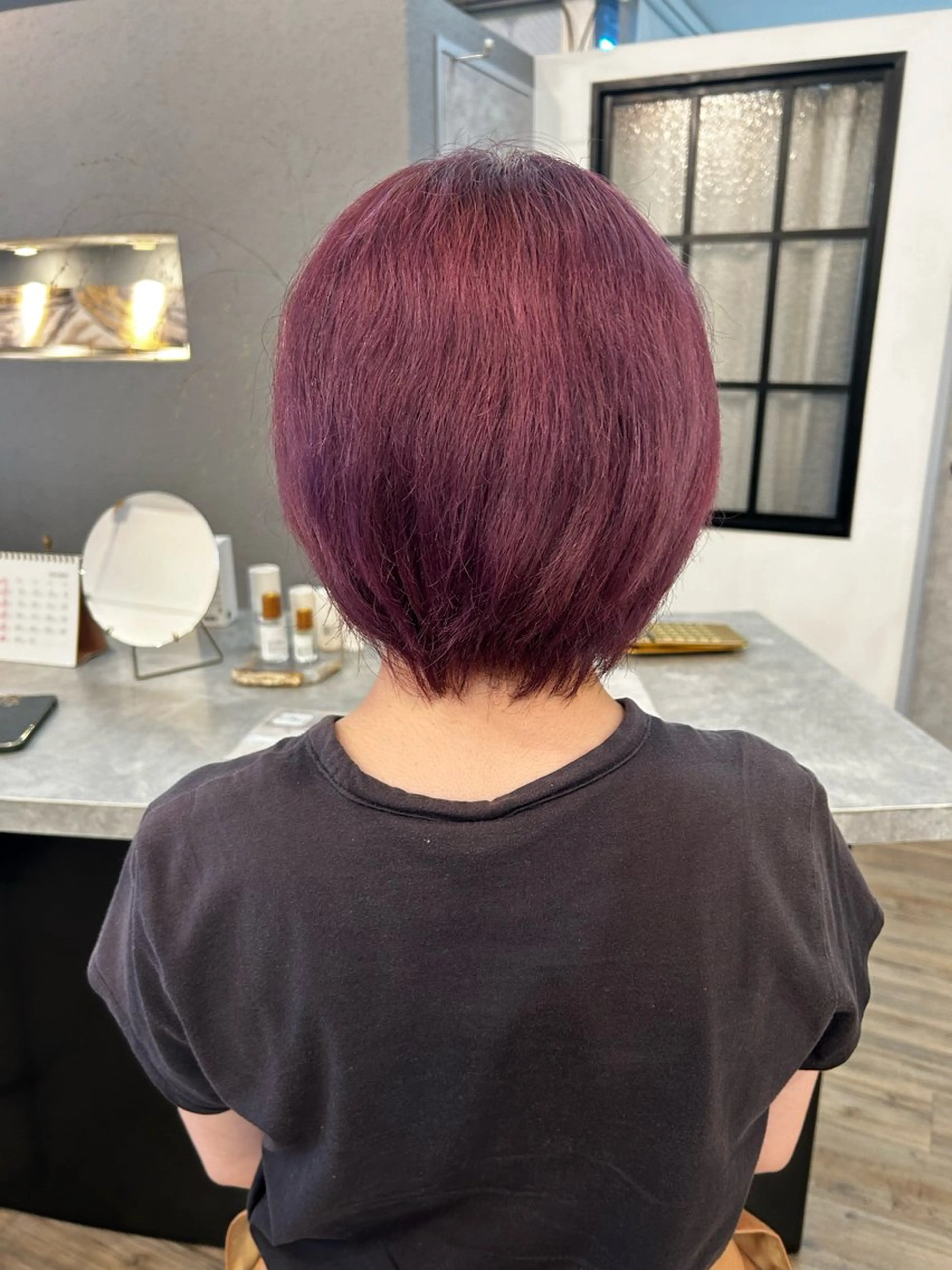ショート カラー ミナミ🩰デサインカ ラー♡ヘアセットのヘアスタイル