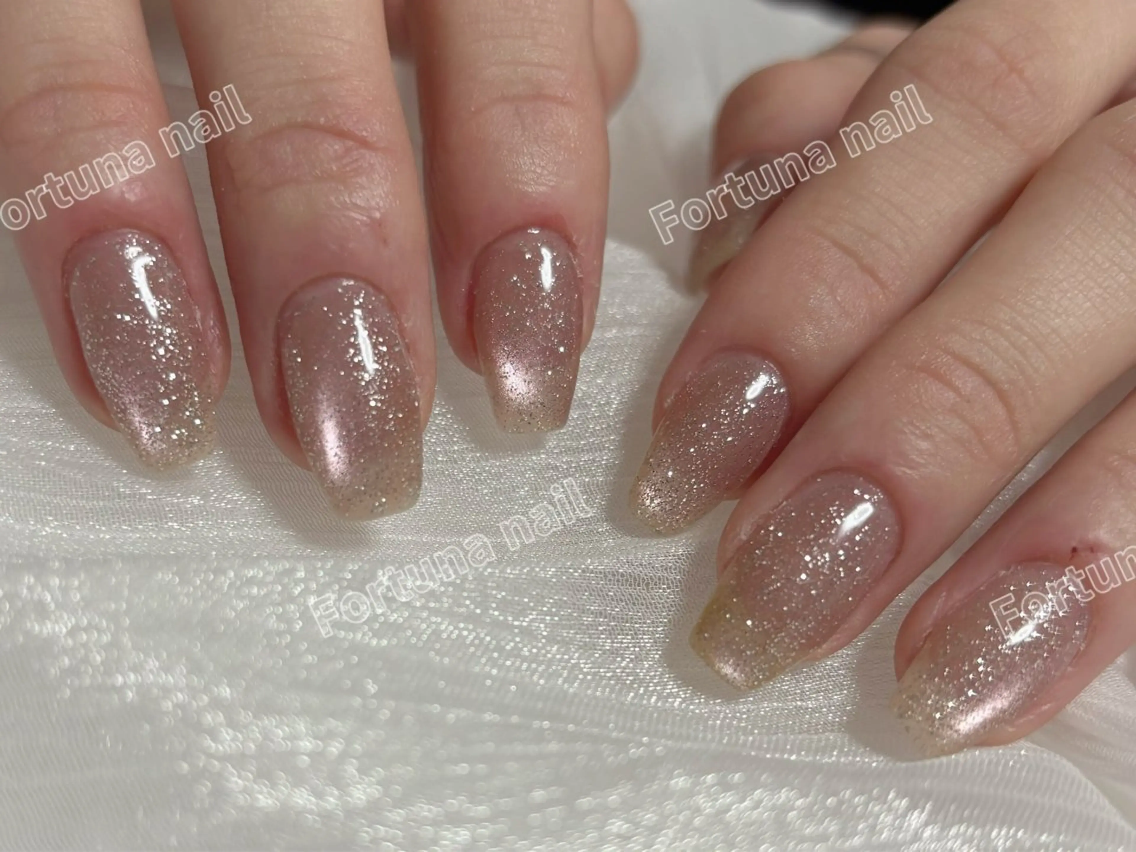 ネイル フラッシュネイル マグネットネイル ハンドネイル ハンドケア Nail •Head スパFortunaのネイルデザイン