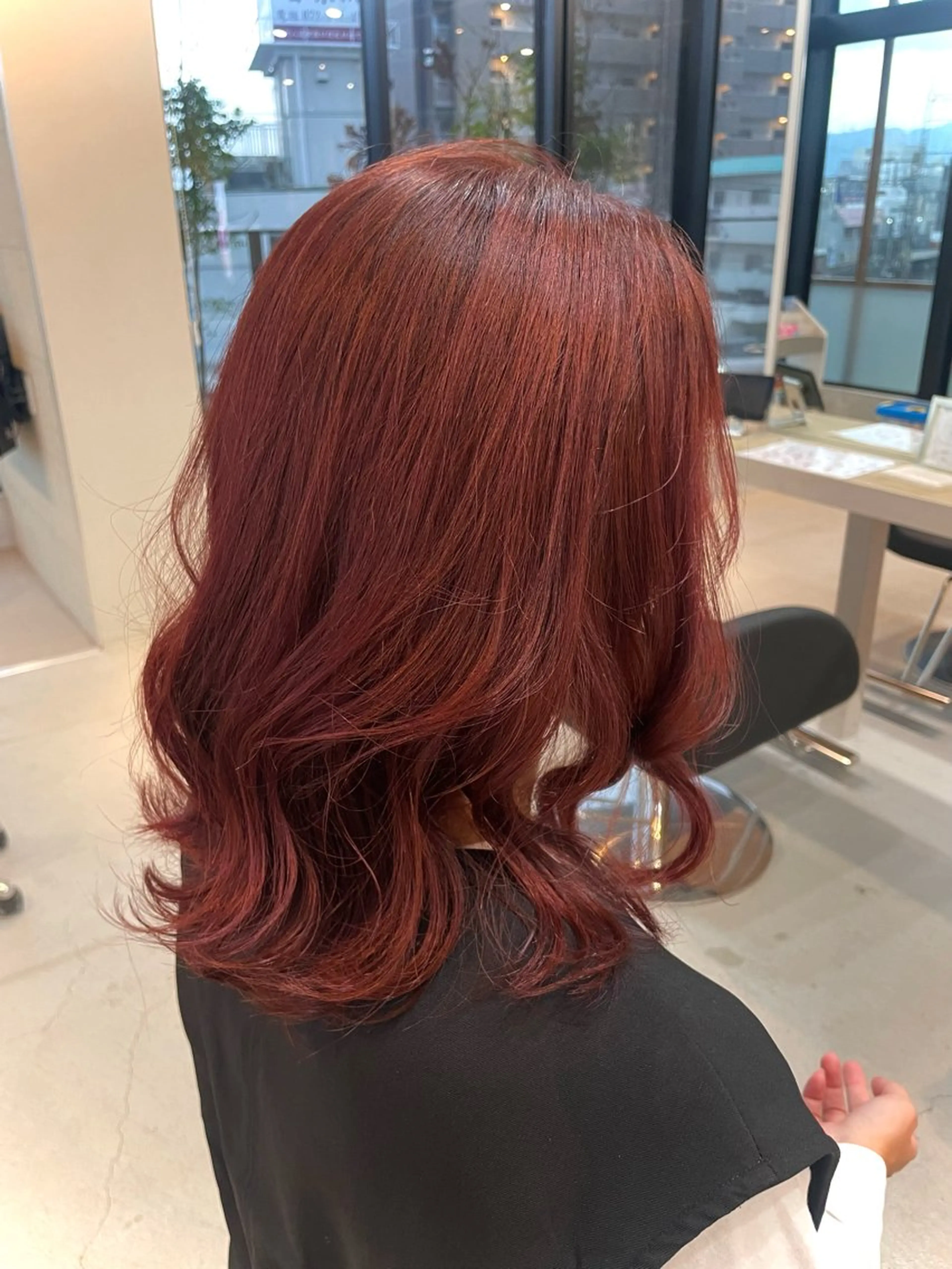 ミディアム カラー ブリーチ ボルドーカラー ブリーチなしカラー LUDIQUE【ルディック】所属・AKI ✄のヘアスタイル
