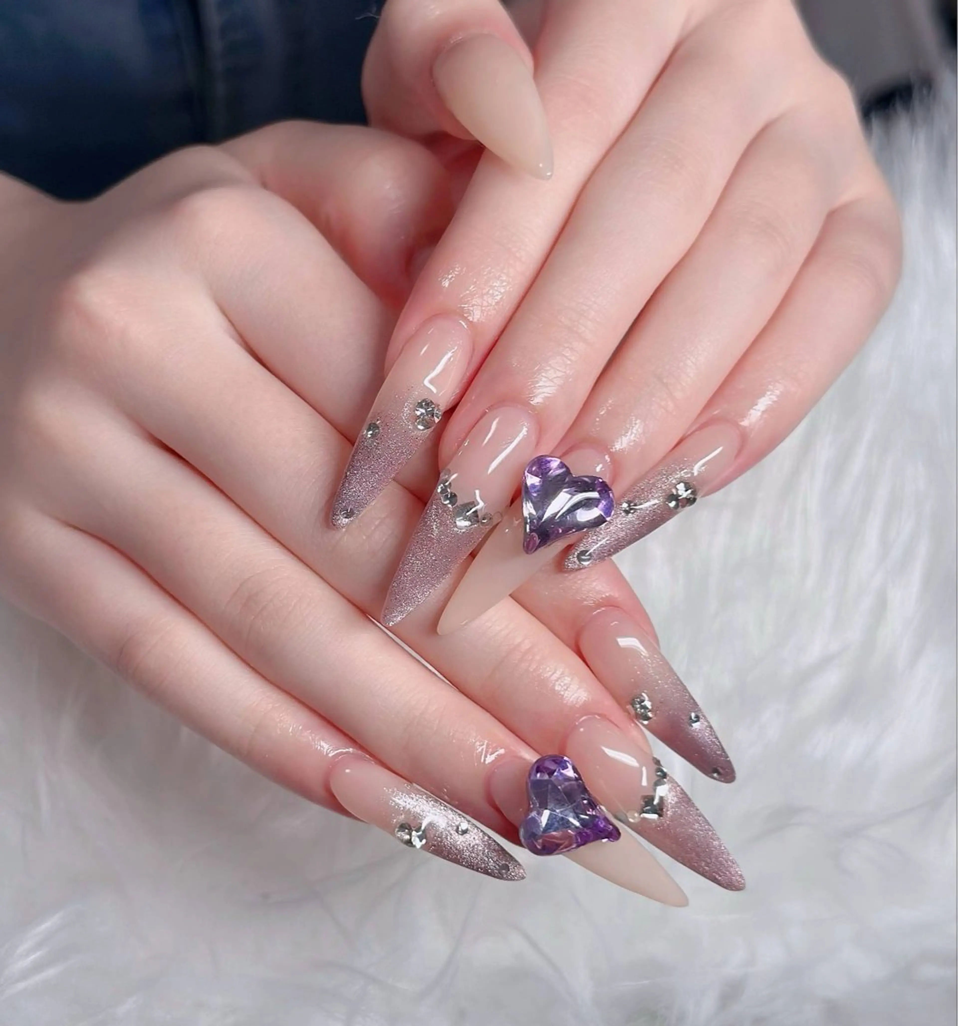 ネイル フレンチネイル ジェルネイル ガラスフレンチ ハロウィン ハート ハンドネイル H.baby Nail Salonのネイルデザイン