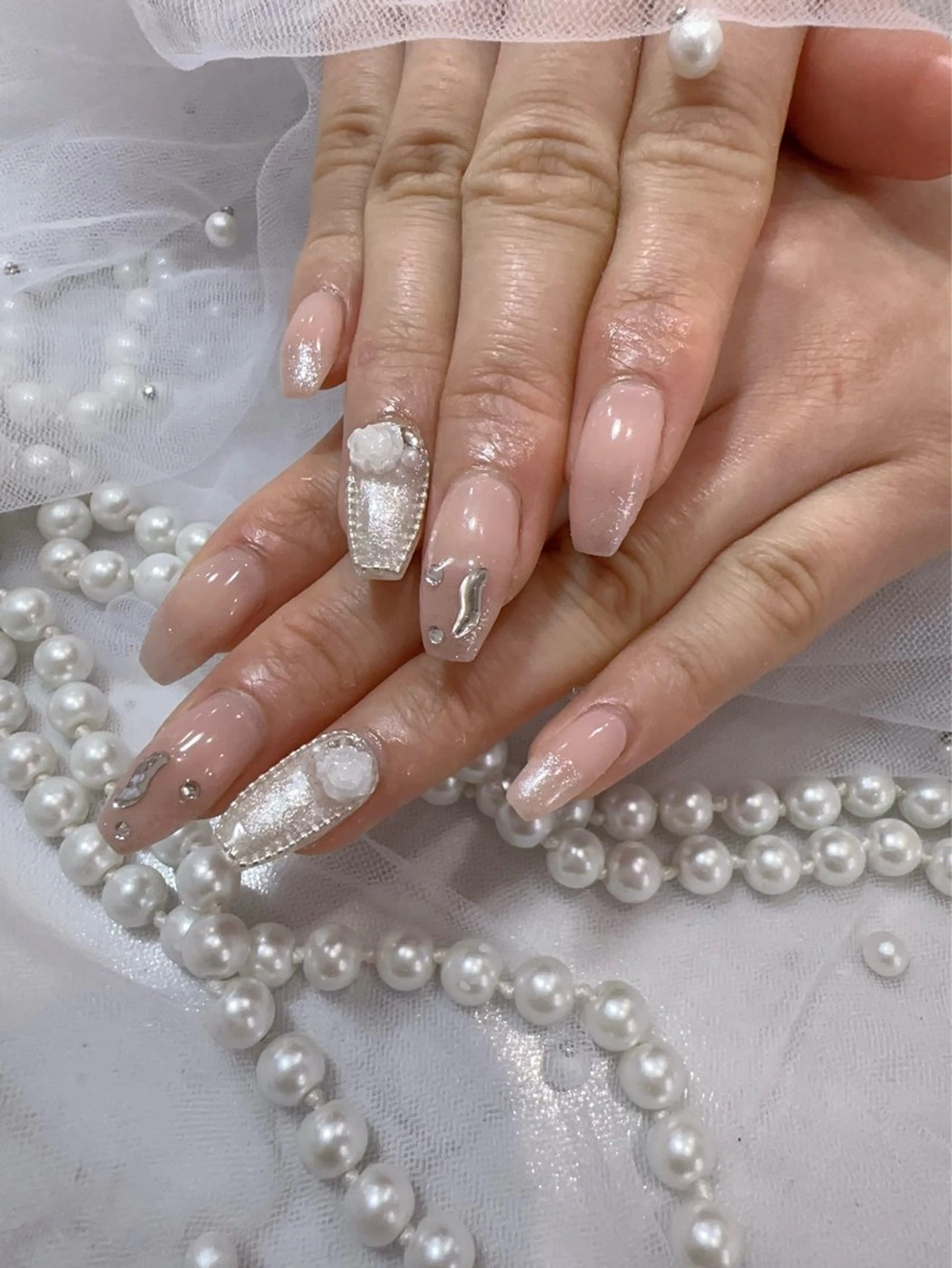 ネイル アートネイル フラッシュネイル フレンチネイル ジェルネイル ガラスフレンチ ハンドネイル You&Me Miyuのネイルデザイン