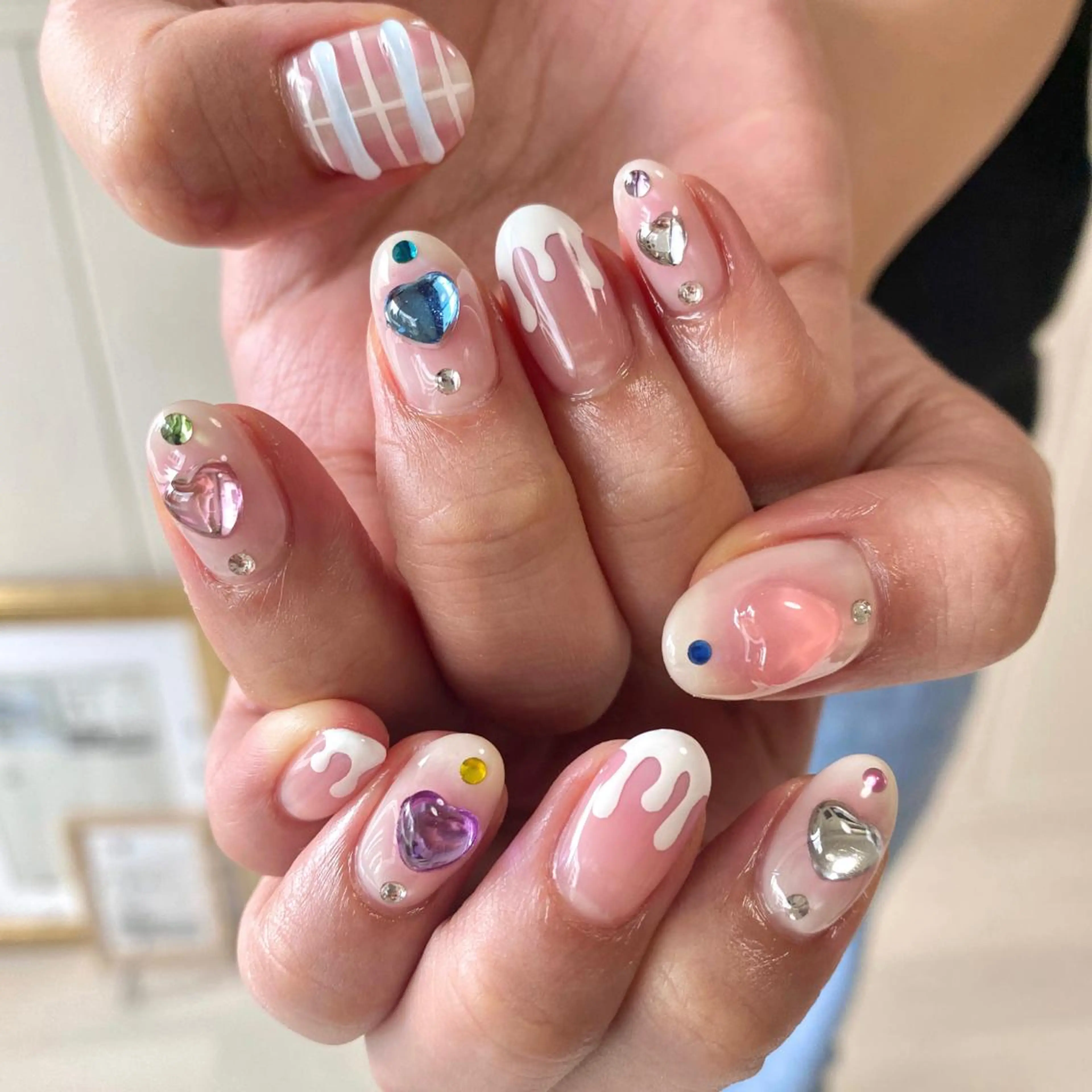 ネイル ハンドネイル Blomeel Nailのネイルデザイン