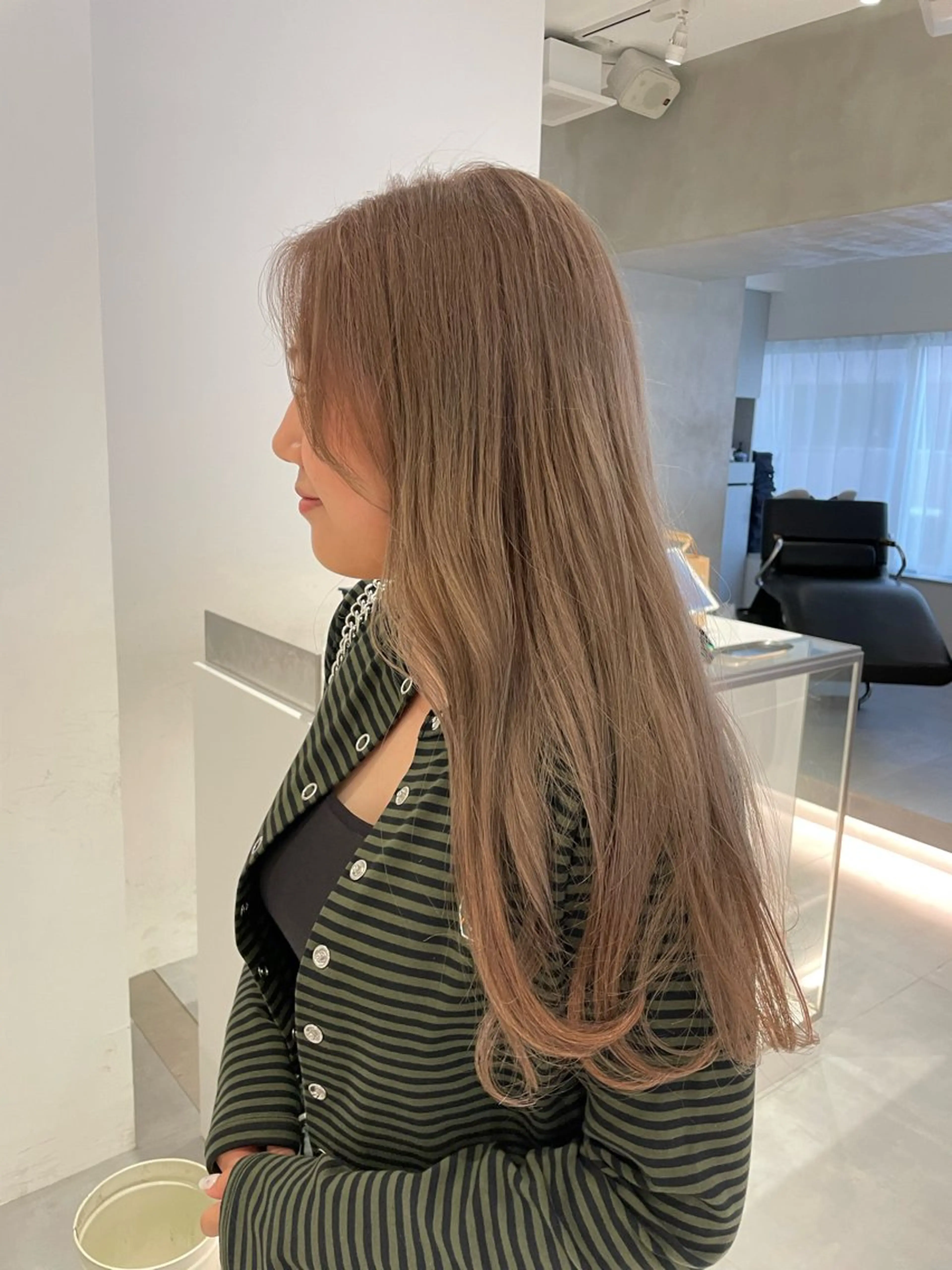 ロング カラー ヘアカラー 透明感カラー 🪞yuuのヘアスタイル