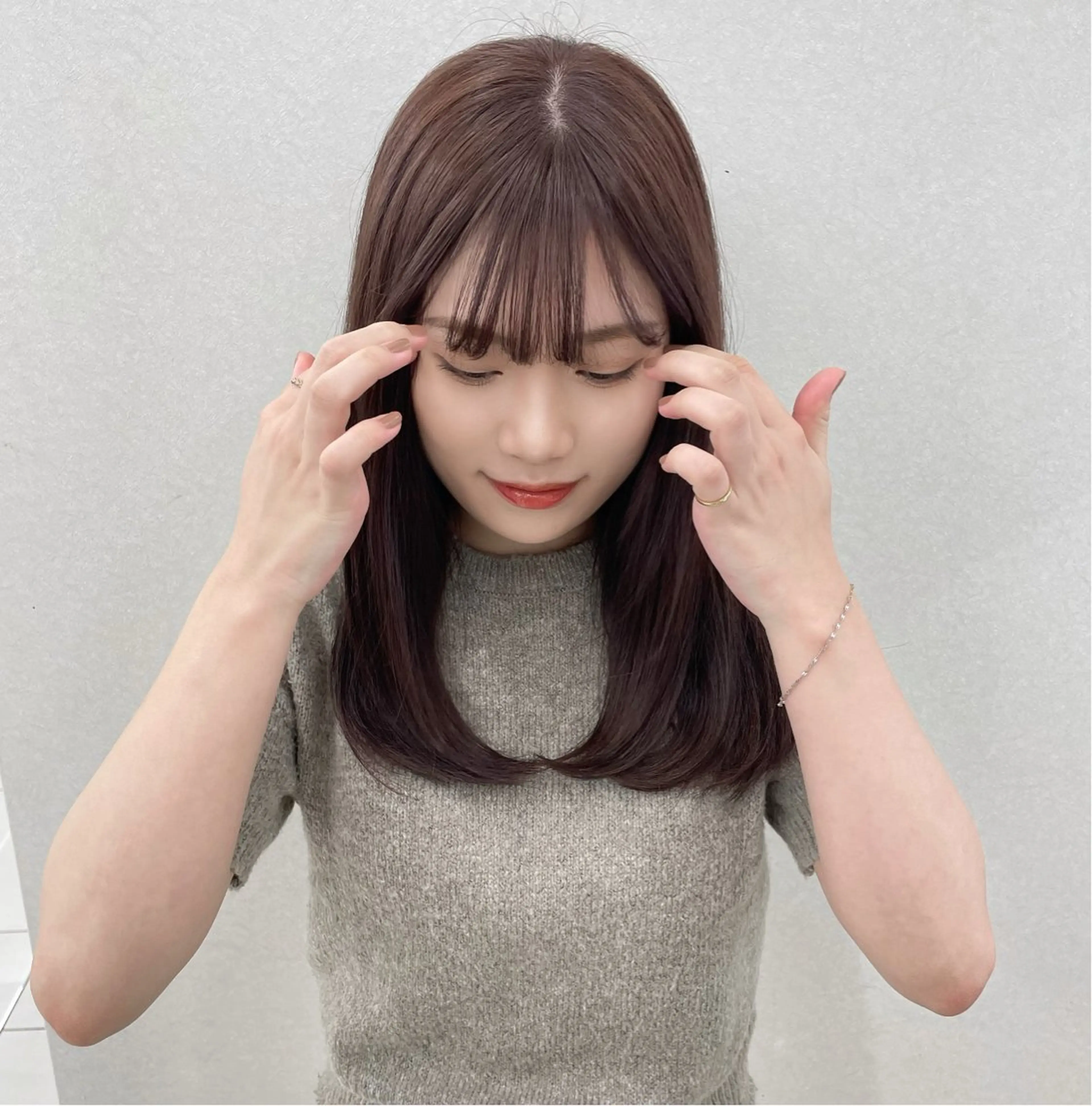 ミディアム カット ヘアカラー トリートメント 透明感カラー 🩰あさのヘアスタイル