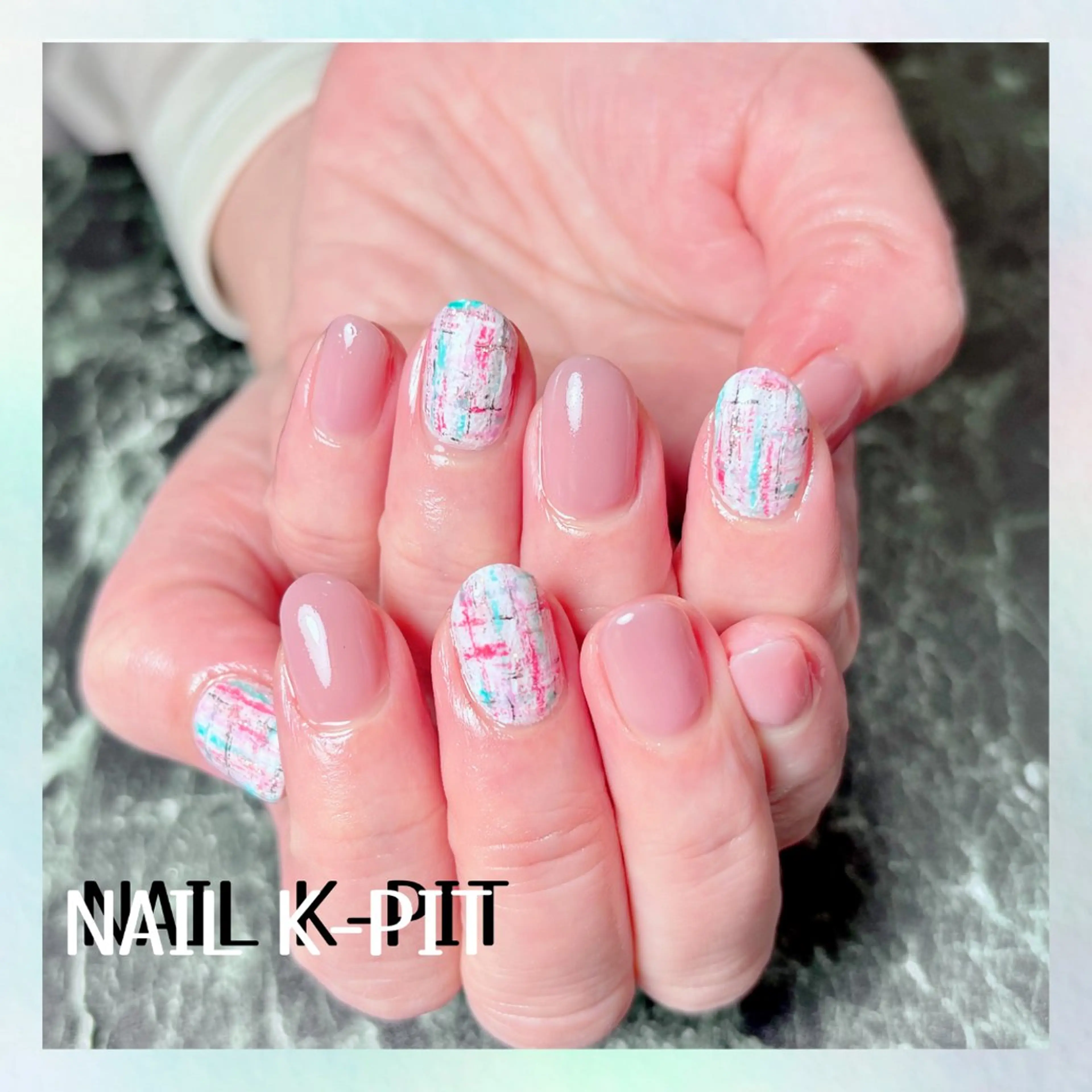 ネイル ピンク シンプルネイル 春ネイル ツイードネイル ハンドネイル NAIL K-PIT ネイル ケーピットのネイルデザイン