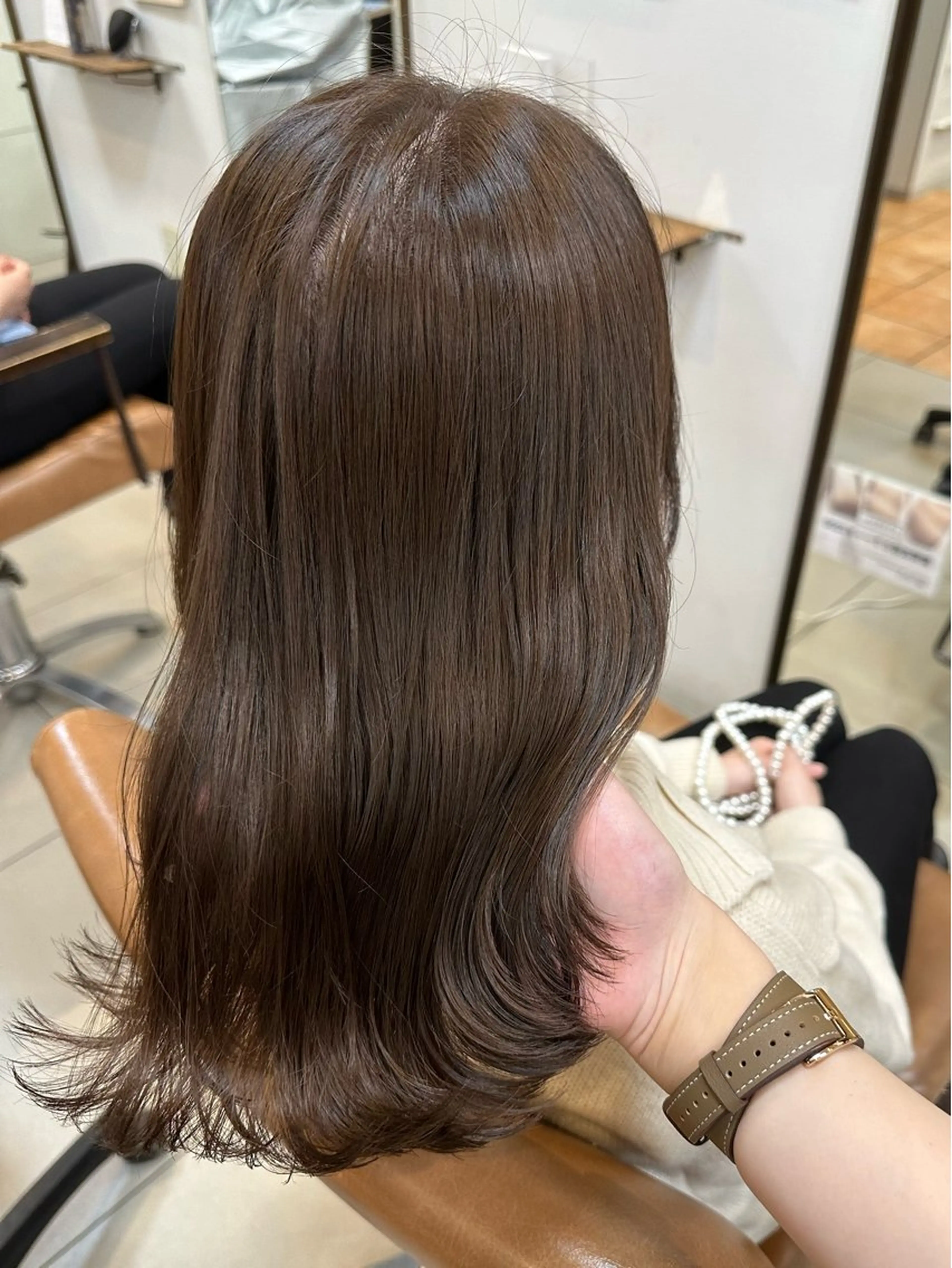 セミロング カラー ヘアアレンジ ベージュカラー 黒髪 オリーブベージュ 卒業式のヘアスタイル ヘアカラー トリートメント Cloe 梅田所属・🌼北口 絢🌼のヘアスタイル