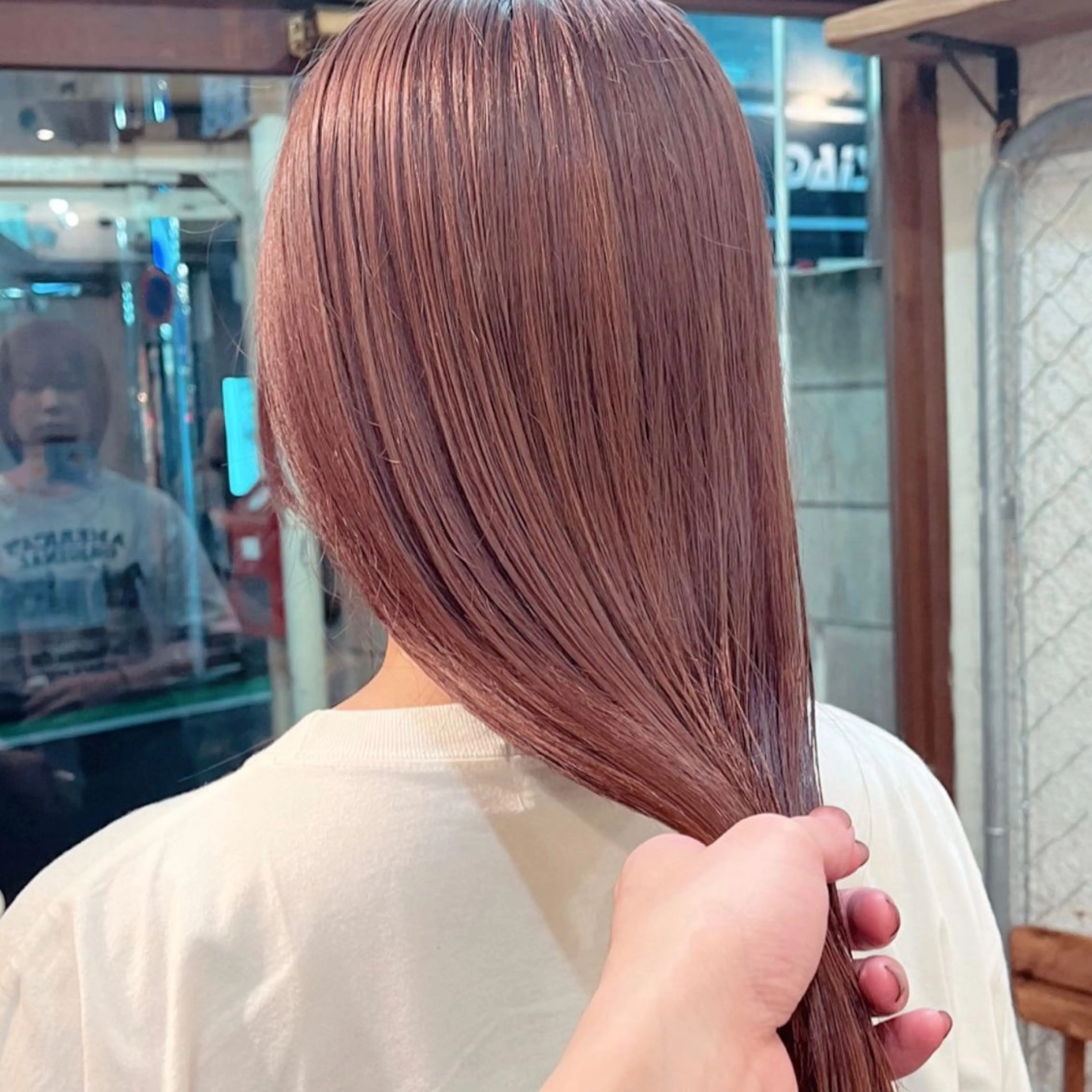 ミディアム カラー カット ヘアカラー トリートメント GO TODAY SHAiRE SALON 原宿本店所属・ブリーチ/レイヤー ハッシュカット/河内のヘアスタイル