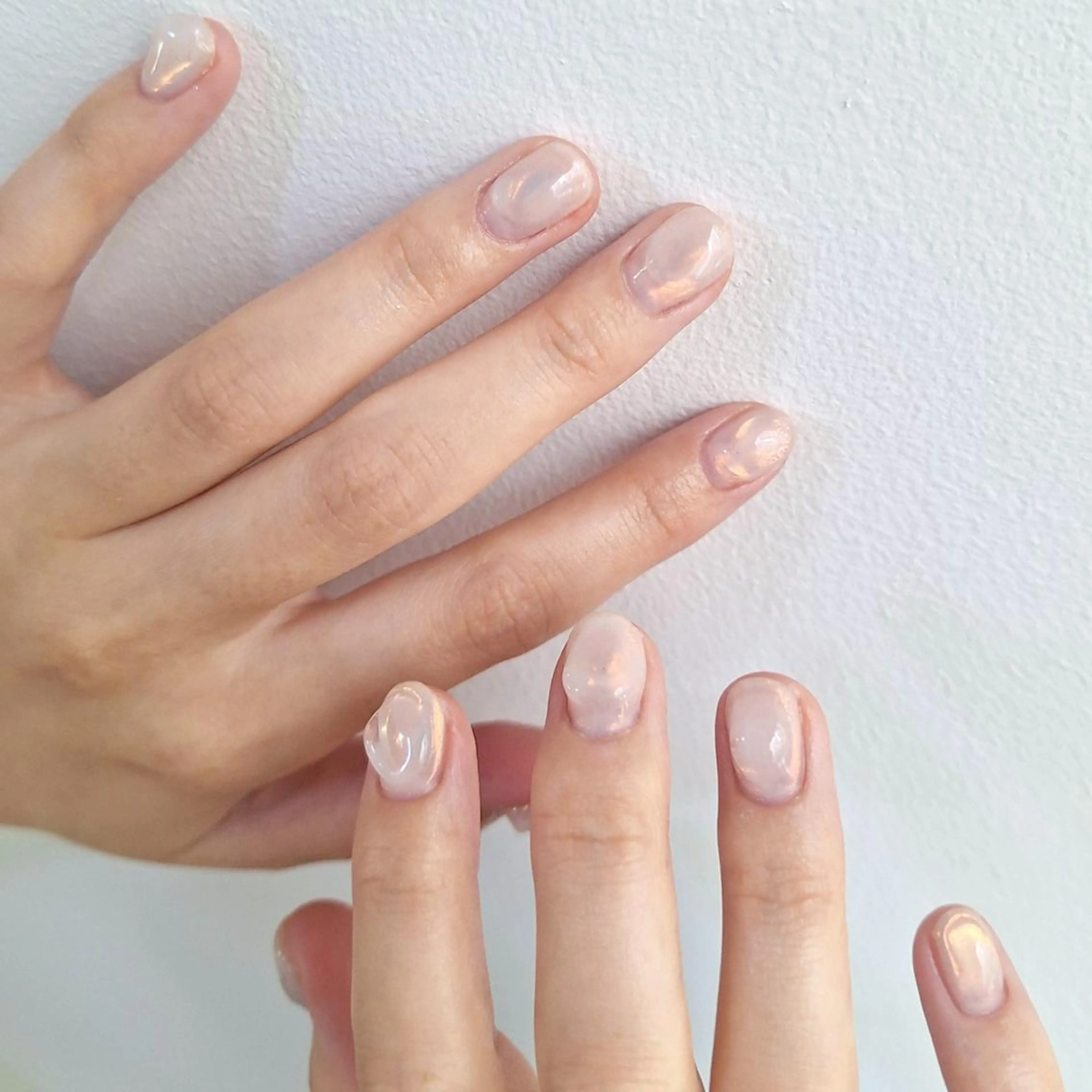 ネイル オーロラネイル ジェルネイル 韓国ネイル ニュアンスネイル ぷっくりネイル nailstudio eviz新宿店のネイルデザイン