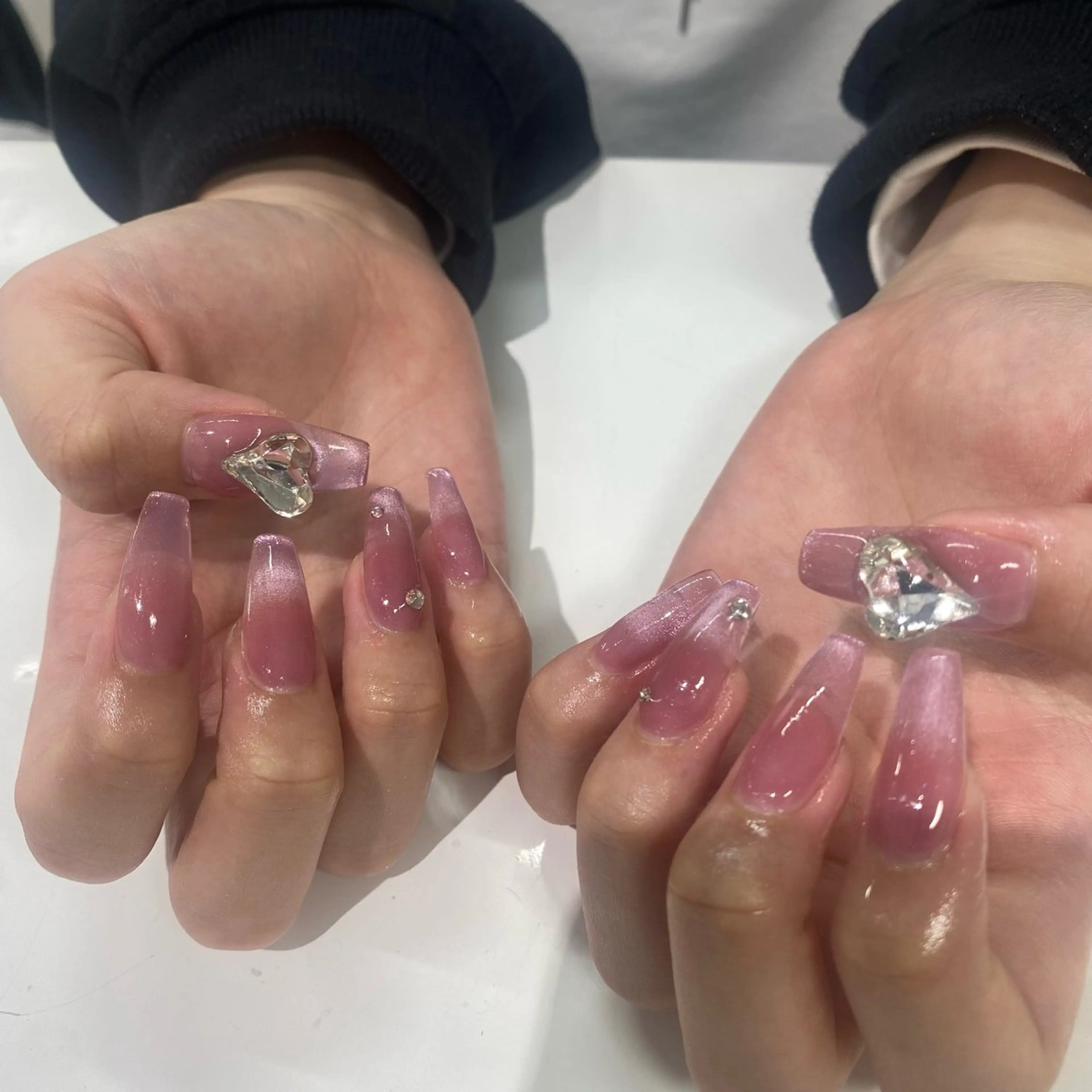 ネイル ハンドネイル yuuka 🌙WOLTOKYOのネイルデザイン