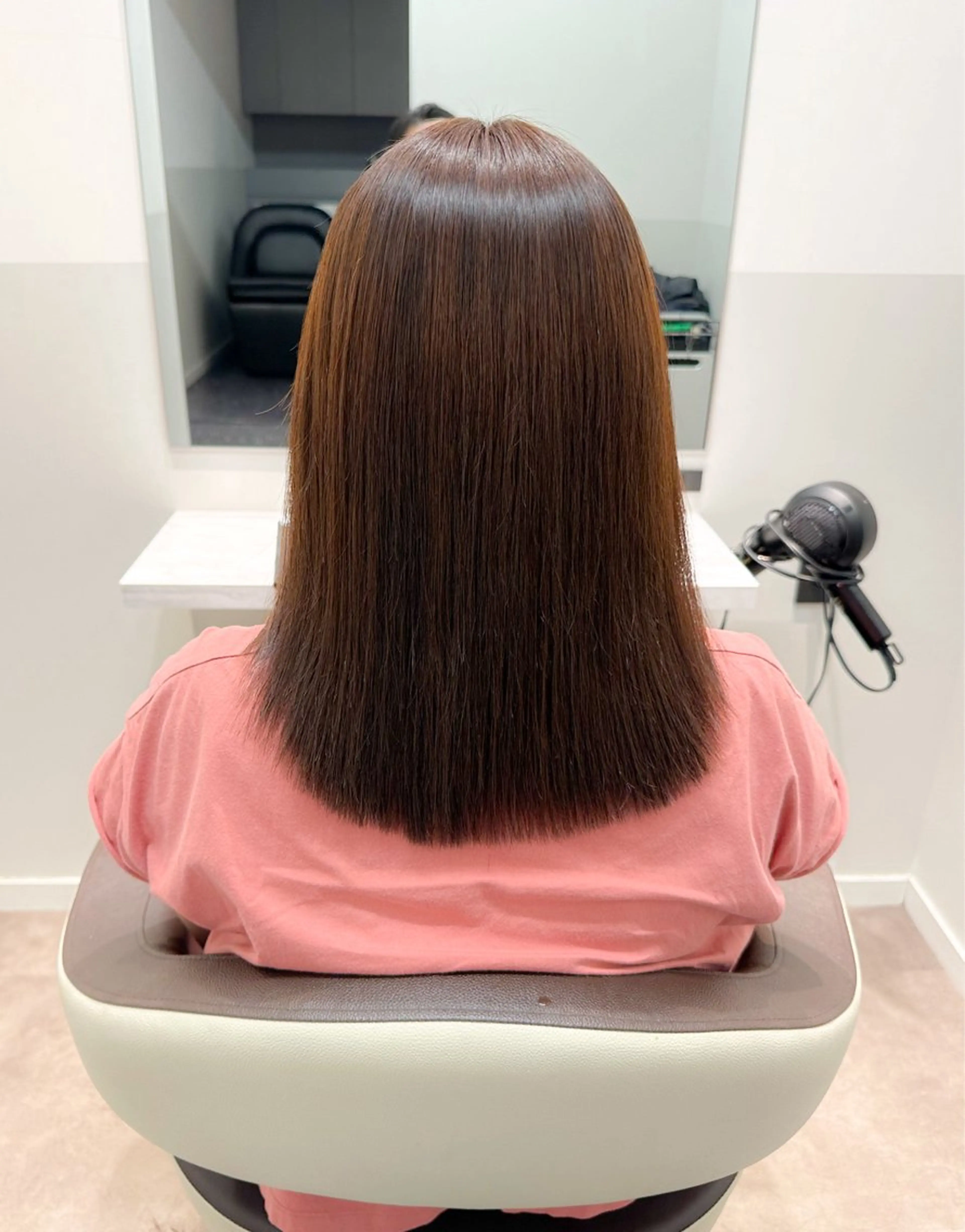 ミディアム カット 縮毛矯正 カセヤ リョウのヘアスタイル