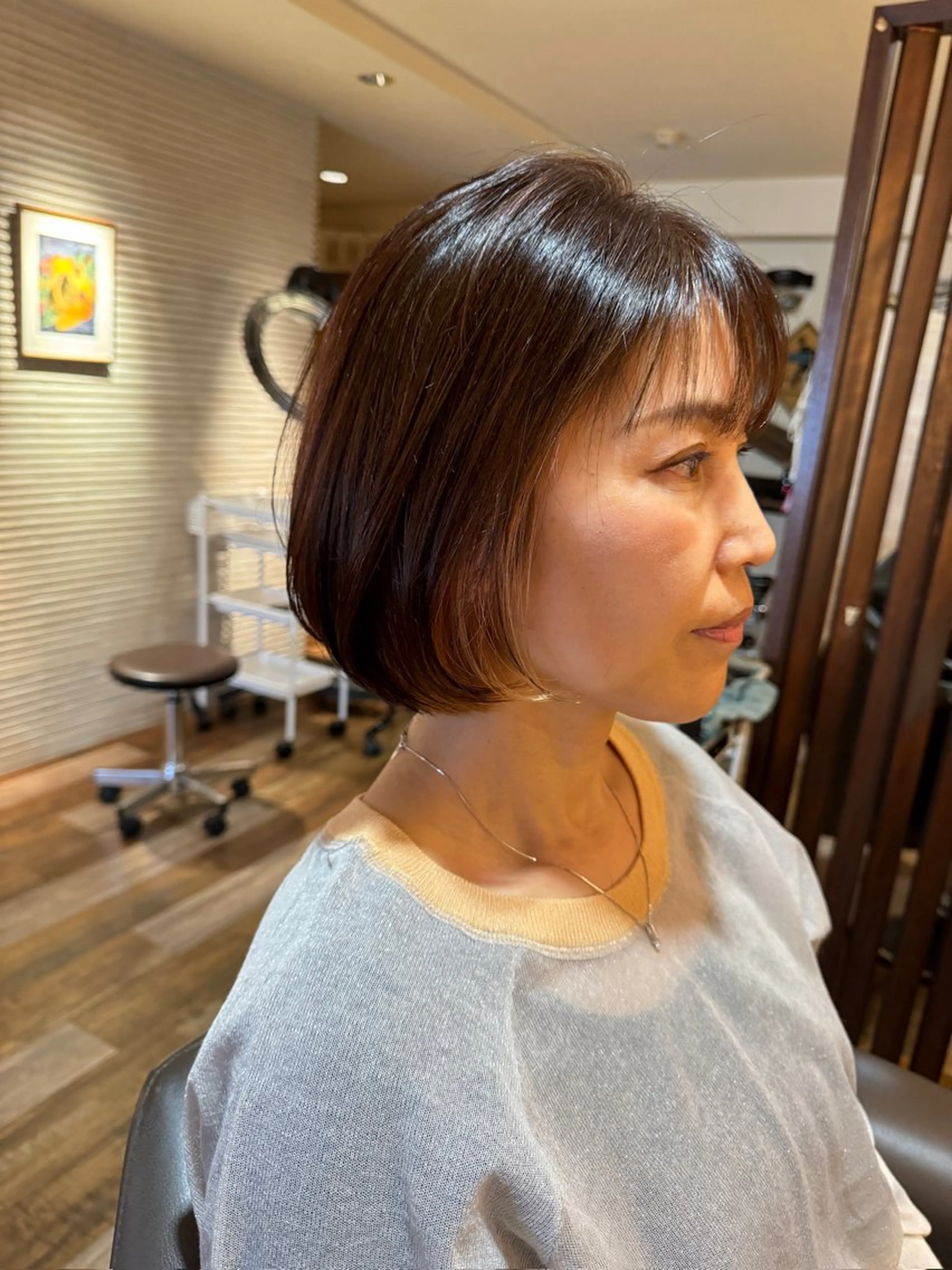 ミディアム カット ヘアカラー トリートメント ショート／ボブ／ クセ毛特化／越野雄大のヘアスタイル