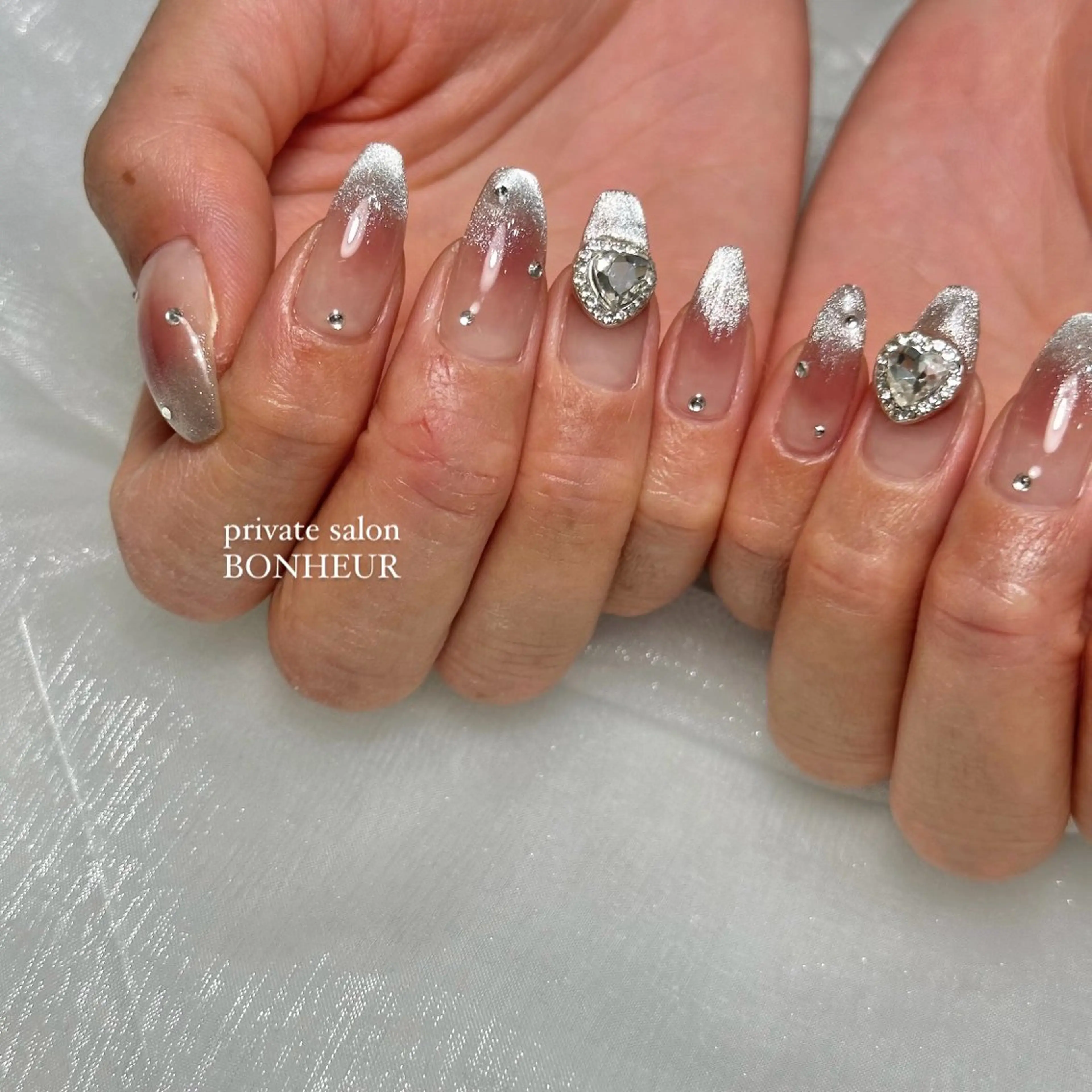 ネイル ハンドネイル BONHEUR Annaのネイルデザイン