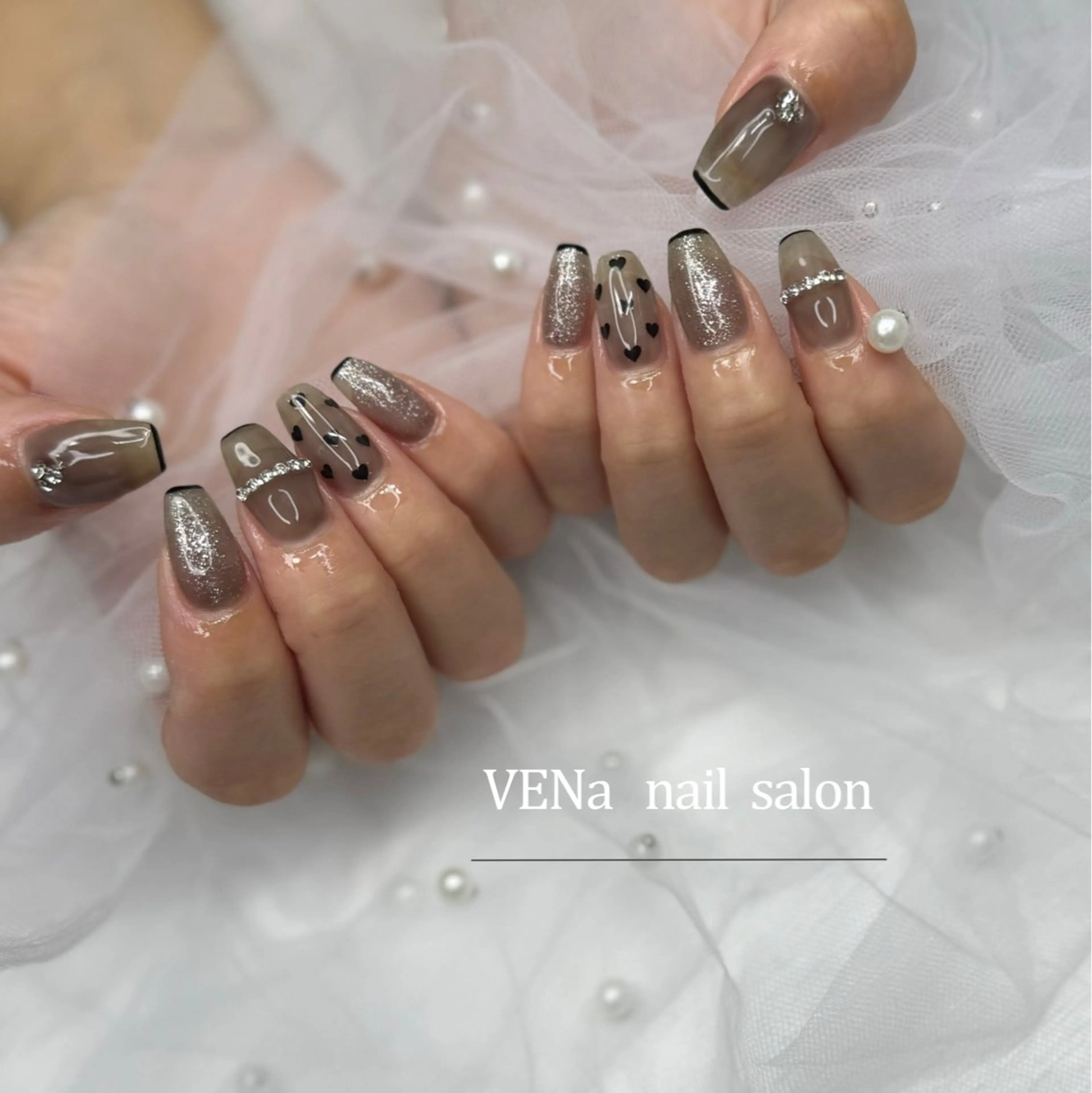 ネイル オーロラネイル フラッシュネイル フットネイル フレンチネイル 氷ネイル・うるうるネイル ハンドネイル VENa eye＆ nail salonのマツエク・マツパデザイン