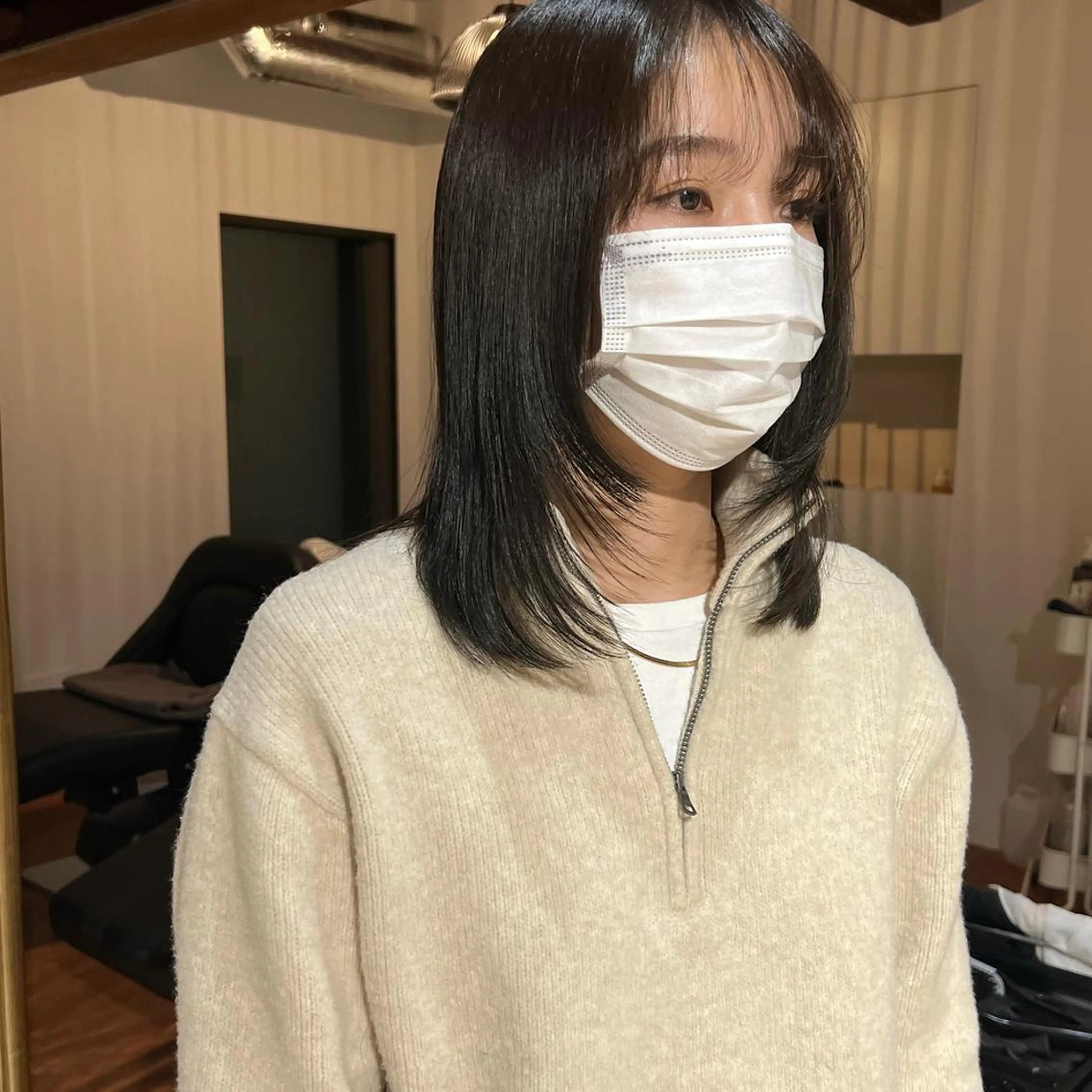 ミディアム カラー io濱川 遥のヘアスタイル