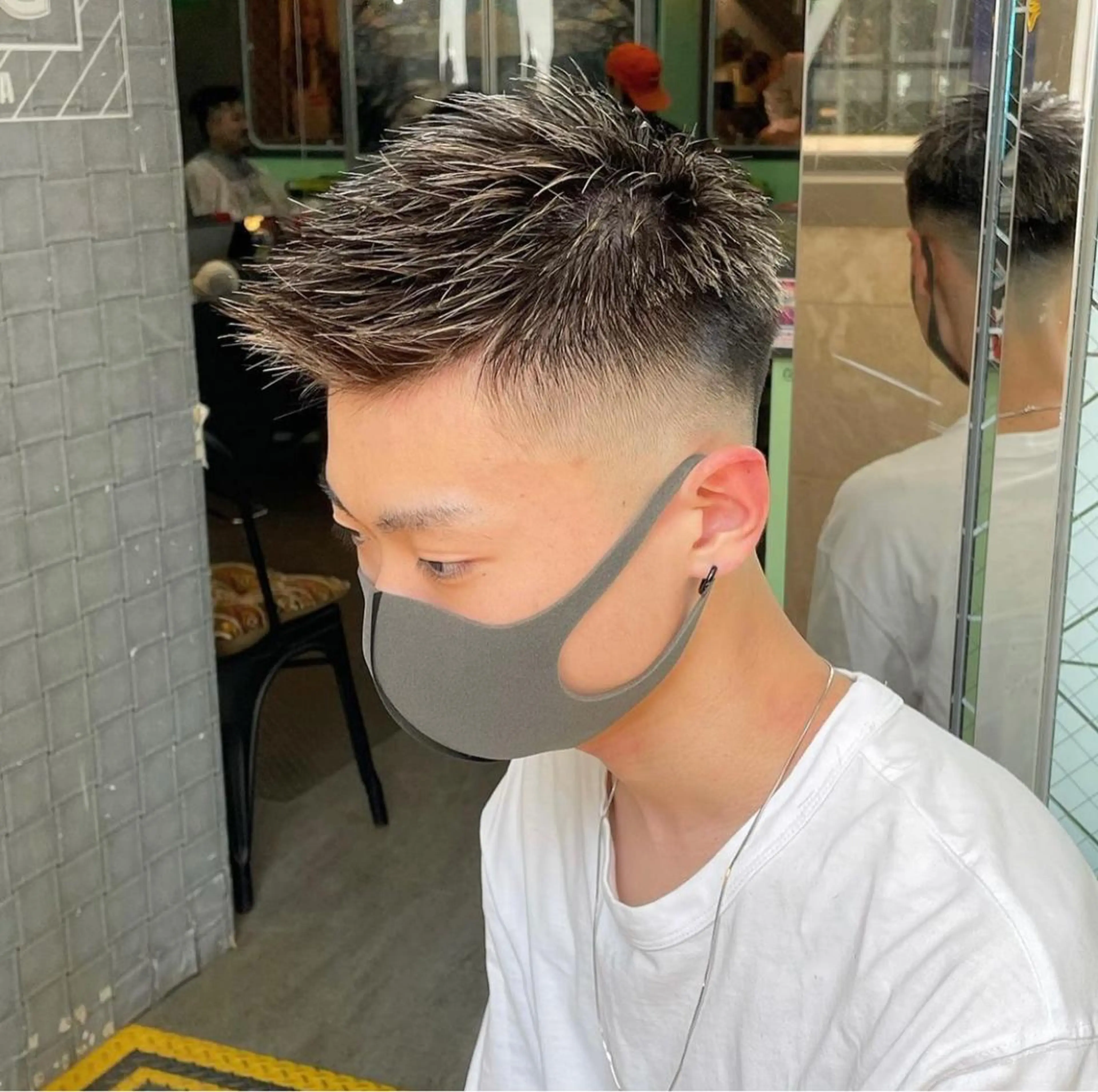 カラー メンズ メンズメッシュ メッシュ Le'a所属・渋谷/フェード/ 國分 翔のヘアスタイル