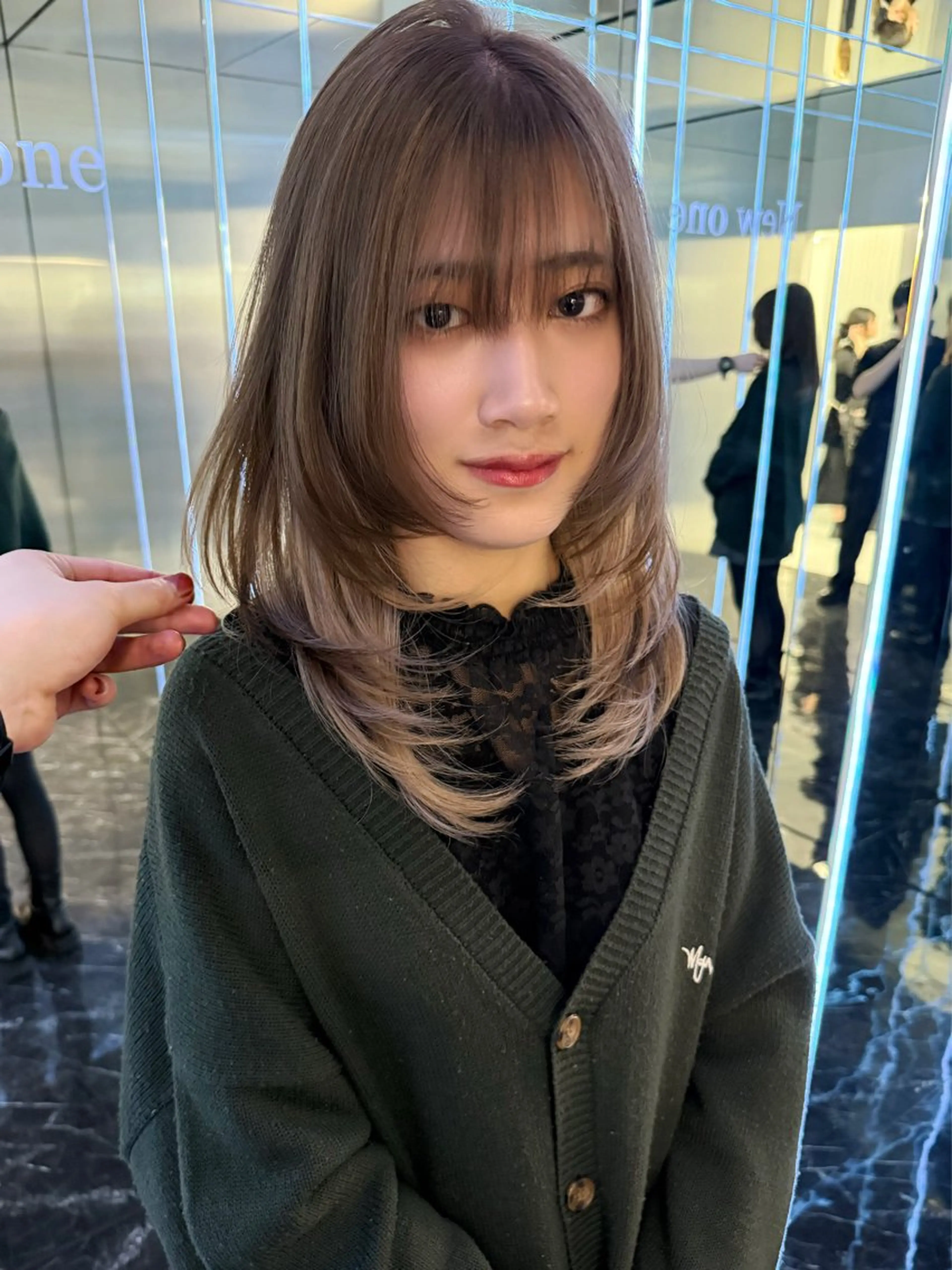 セミロング 🐺立川のウルフ屋 さん🐺おかみ🐺のヘアスタイル