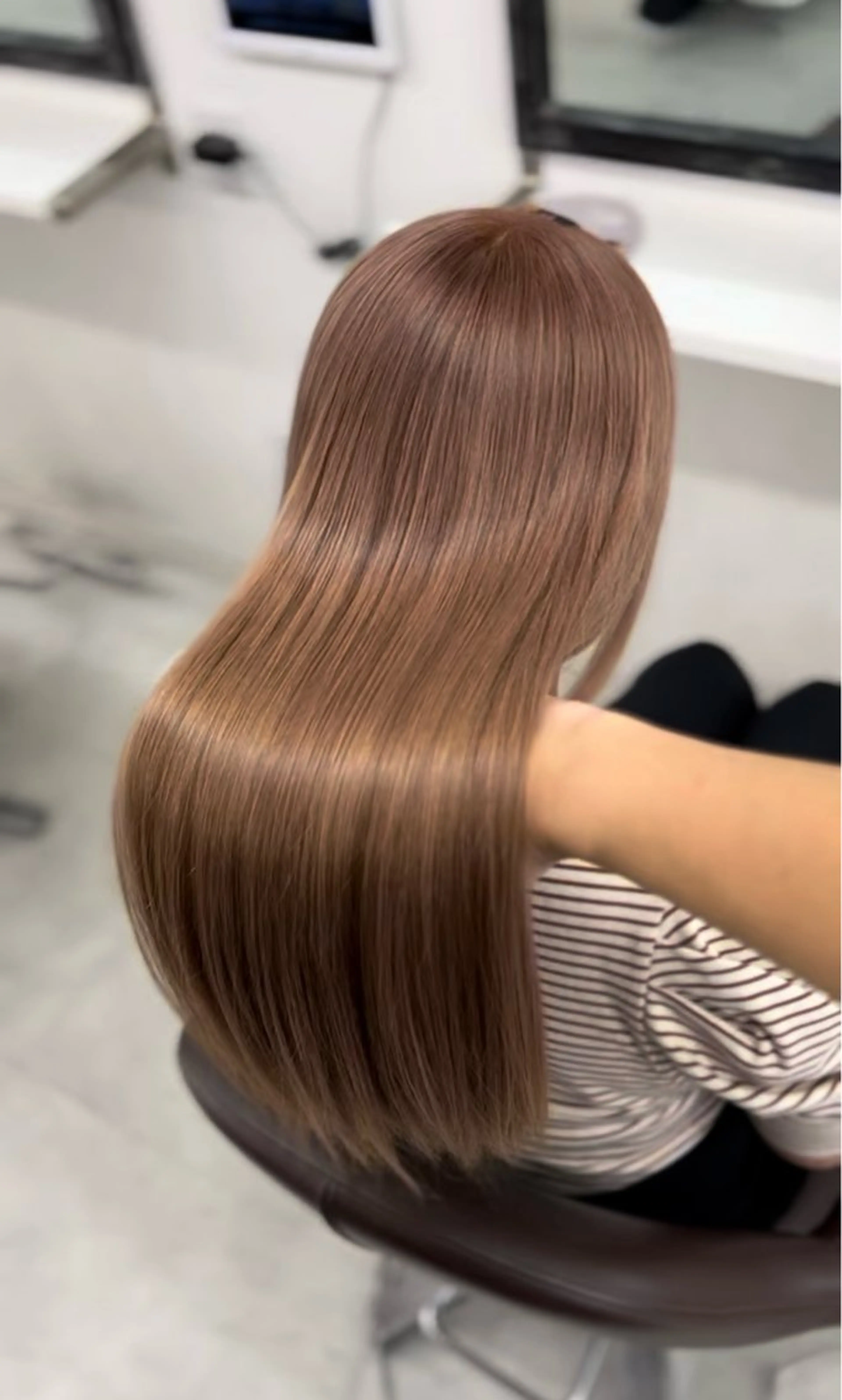 ⭐️【ミニモ限定クーポン】⭐️ブリーチ+カラ一+髪質改善oggi otto 5stepトリートメント¥11500【艶髮】の写真