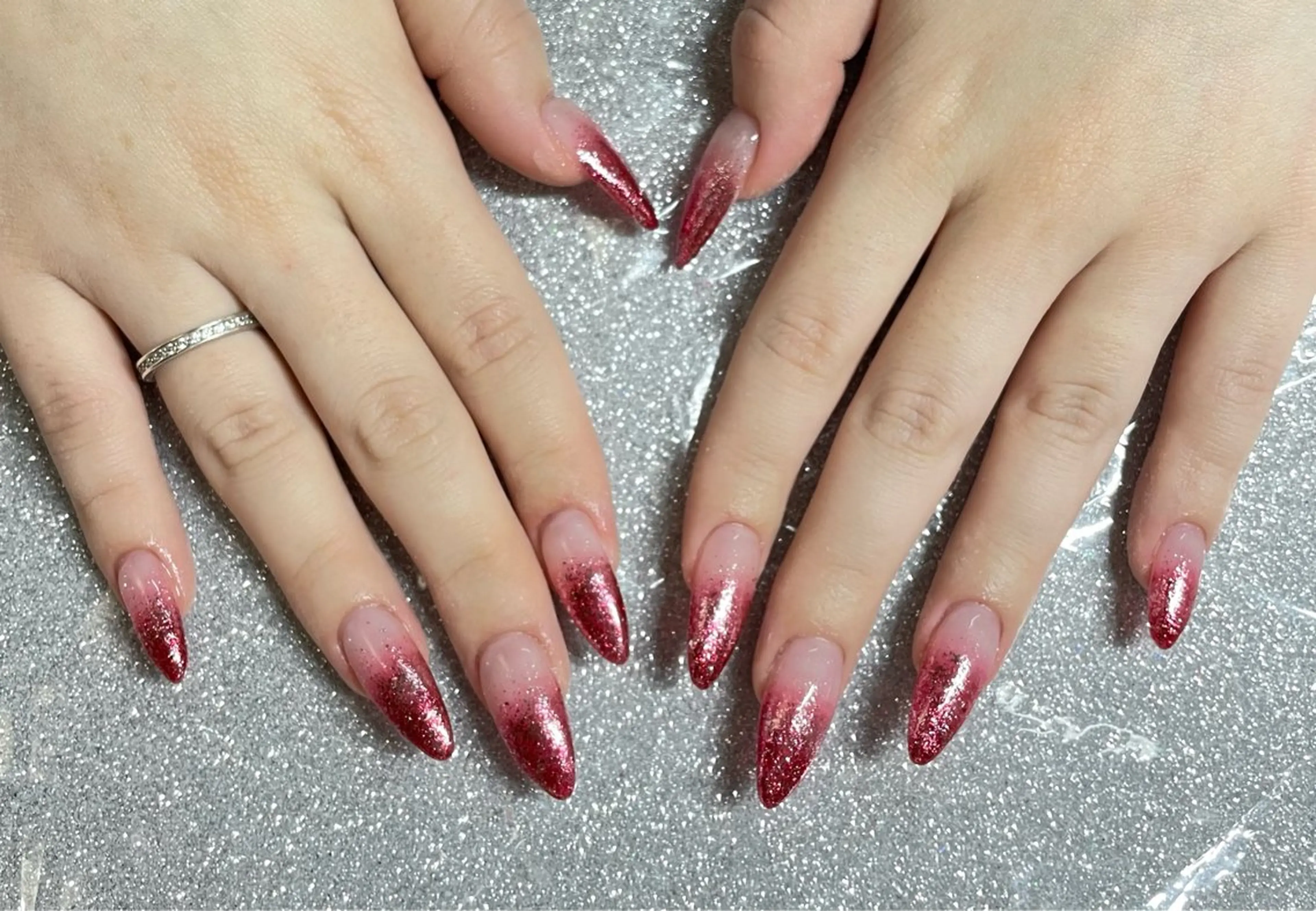 ネイル VIERU 🌈🎀💖のネイルデザイン