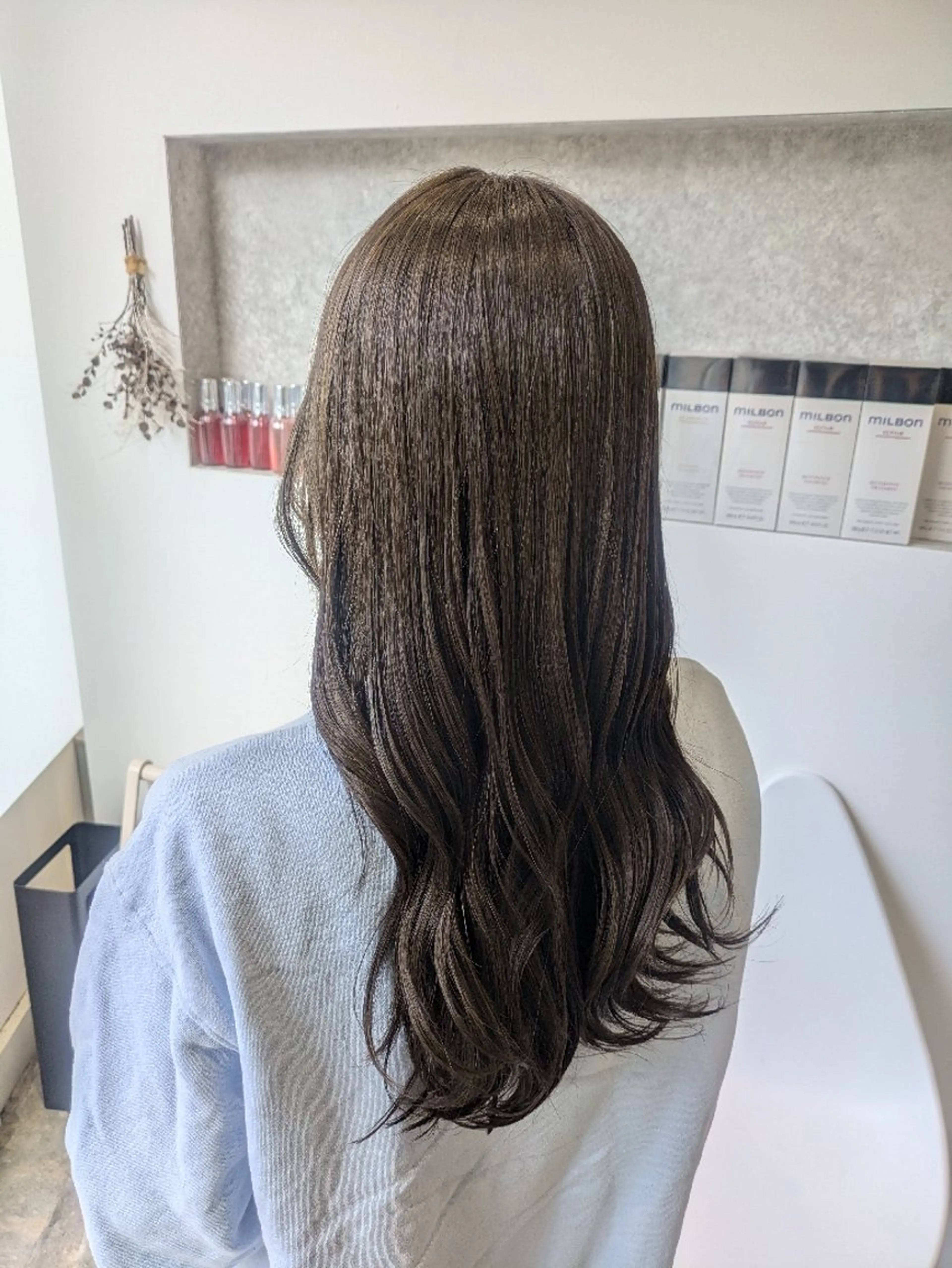ロング カラー MignonS所属・森下 栞奈のヘアスタイル