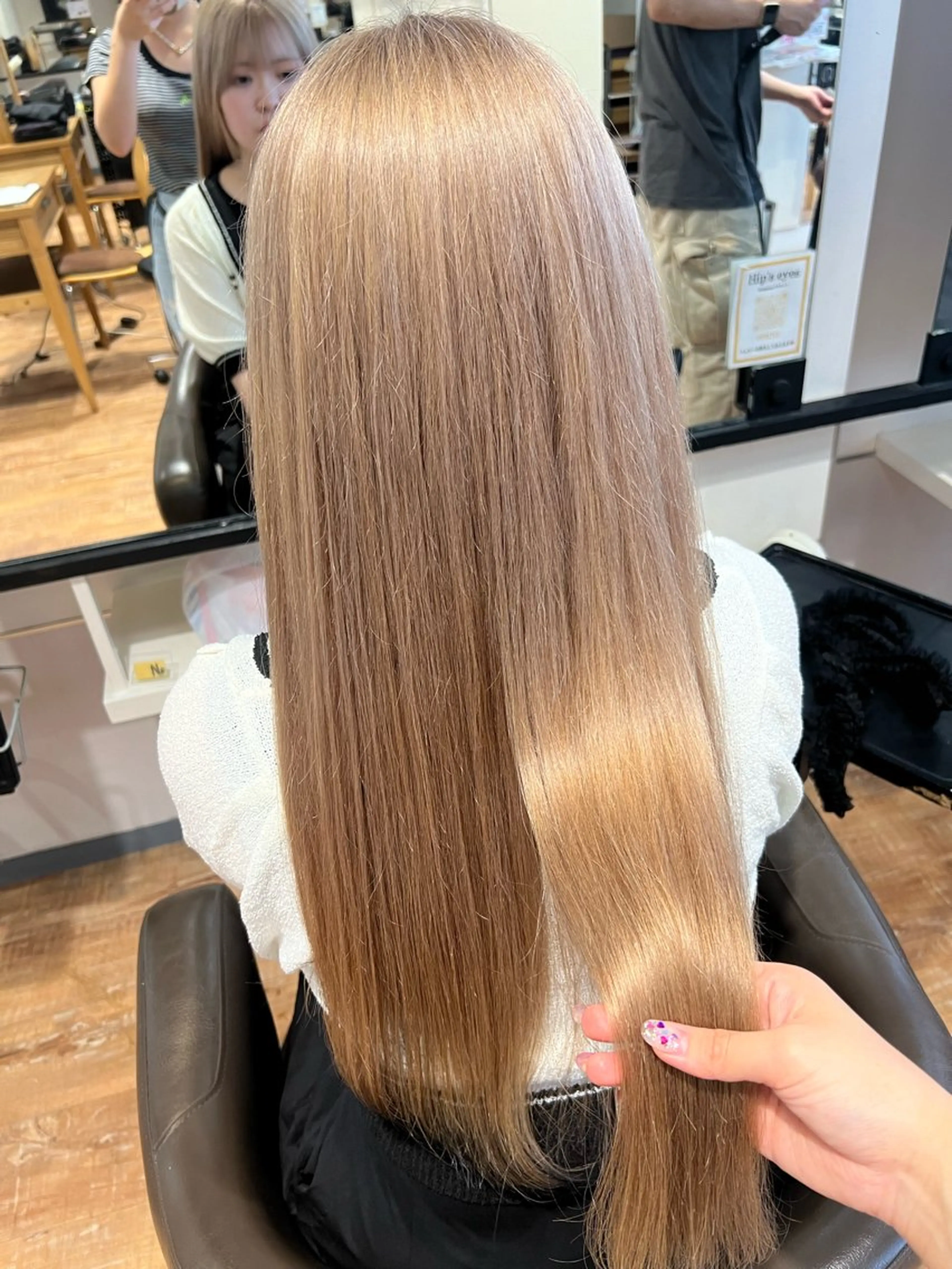 カラー ベージュカラー ブリーチ 透明感カラー ミルクティーベージュ ヘアカラー トリートメント インナーカラー♡ Nanakoのヘアスタイル