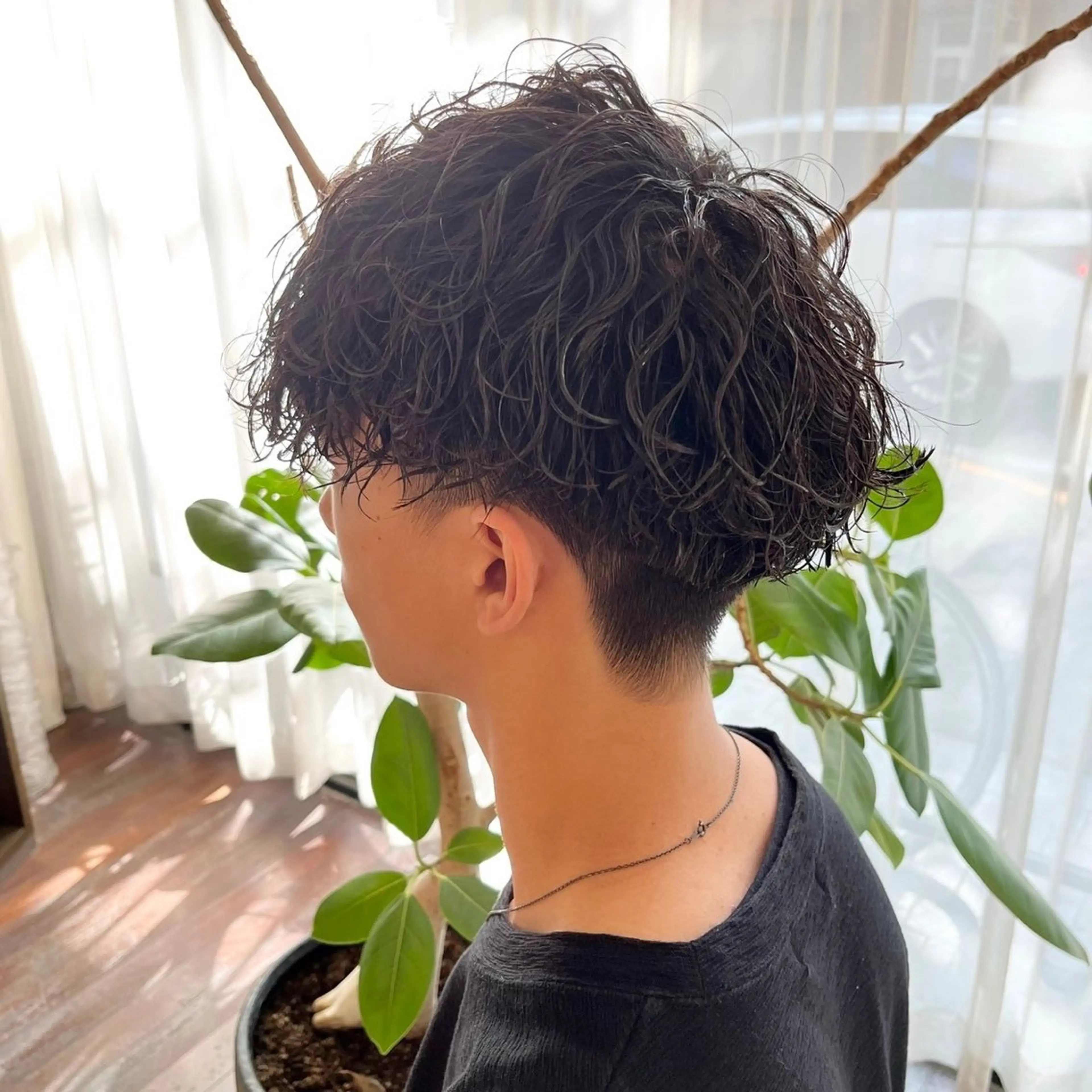 ショート メンズ デザインカット 加藤園のヘアスタイル