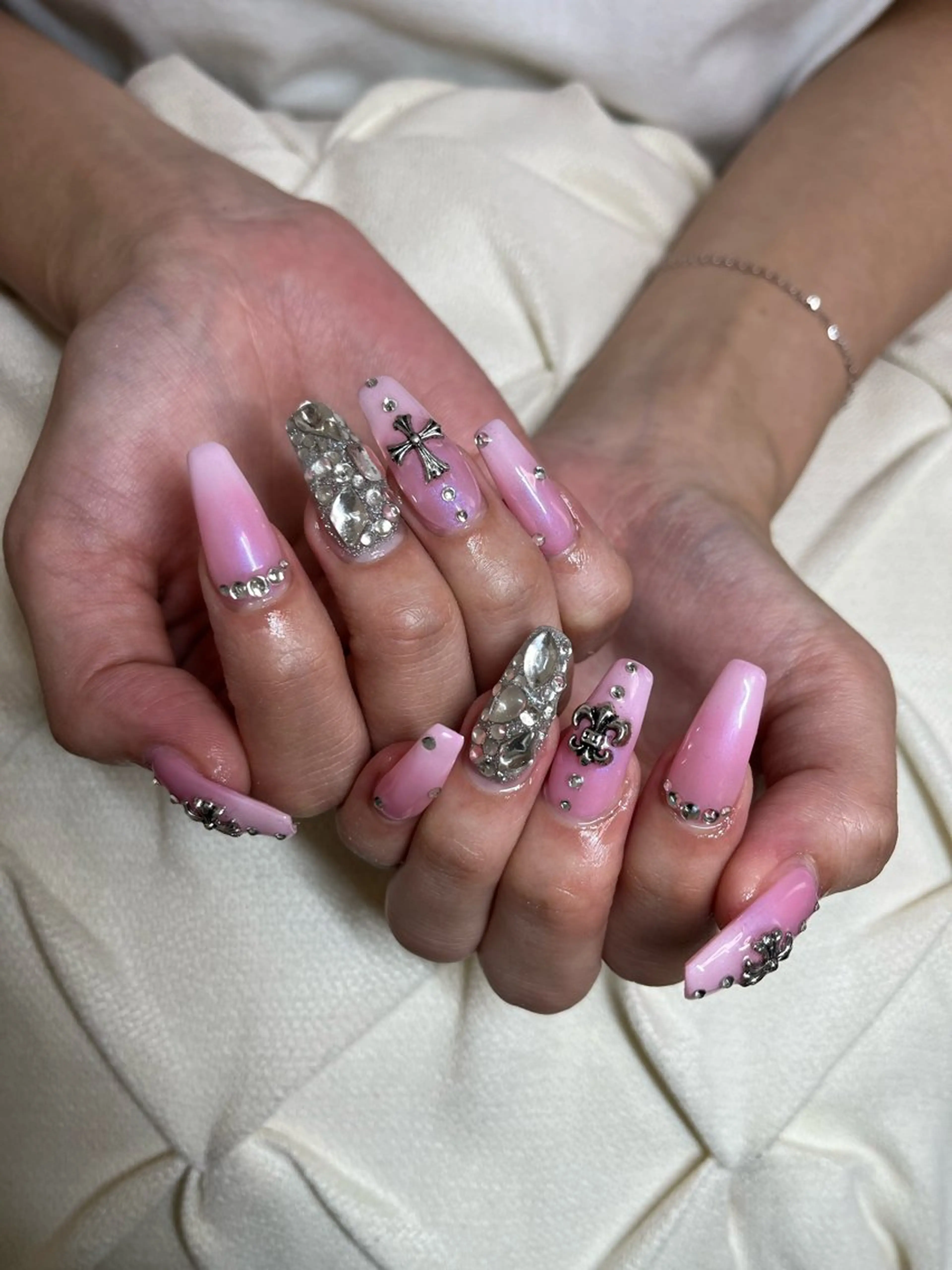 ネイル ハンドネイル nail.salon .Reversalのネイルデザイン