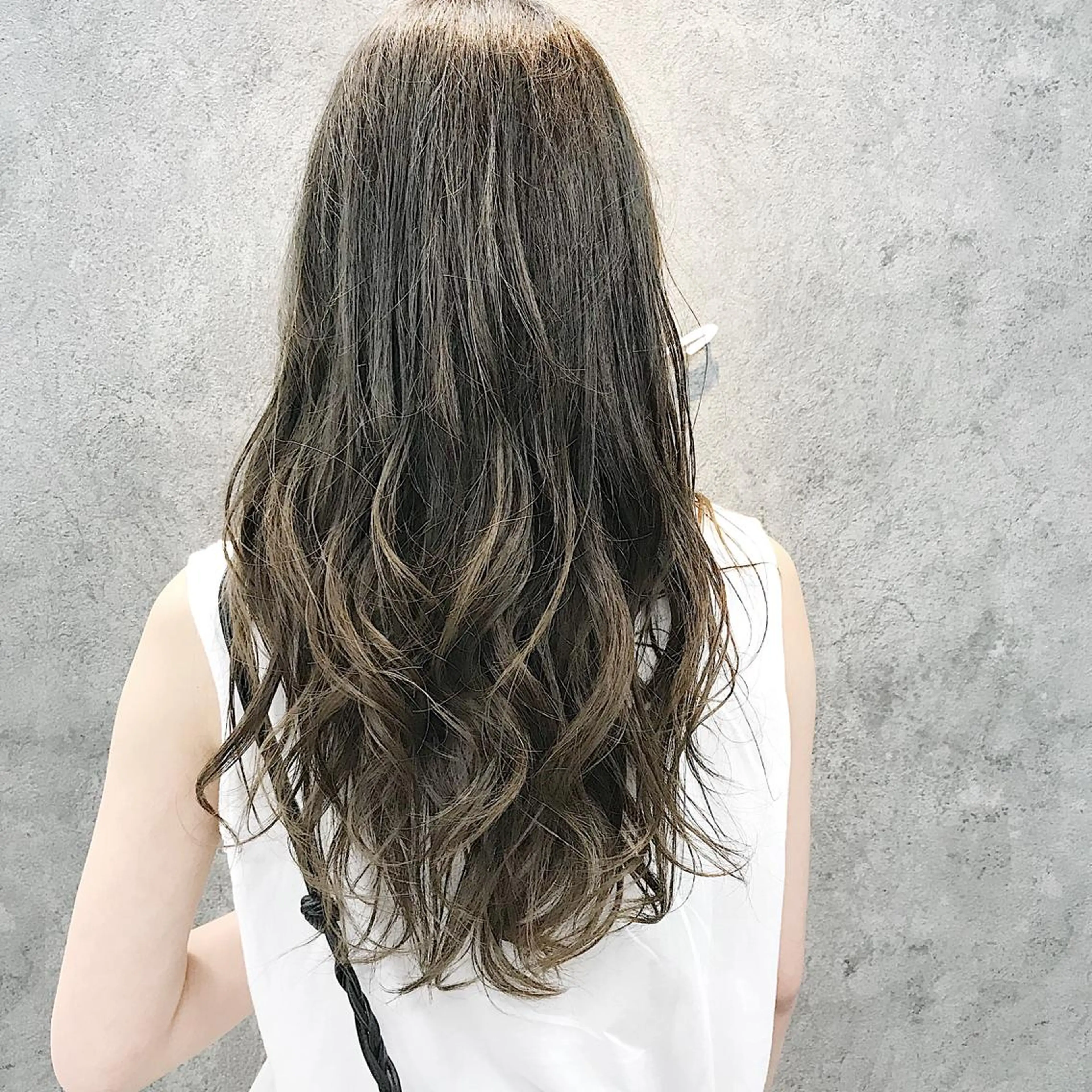 セミロング 所渉/韓国レイヤー /ウルフカットのヘアスタイル