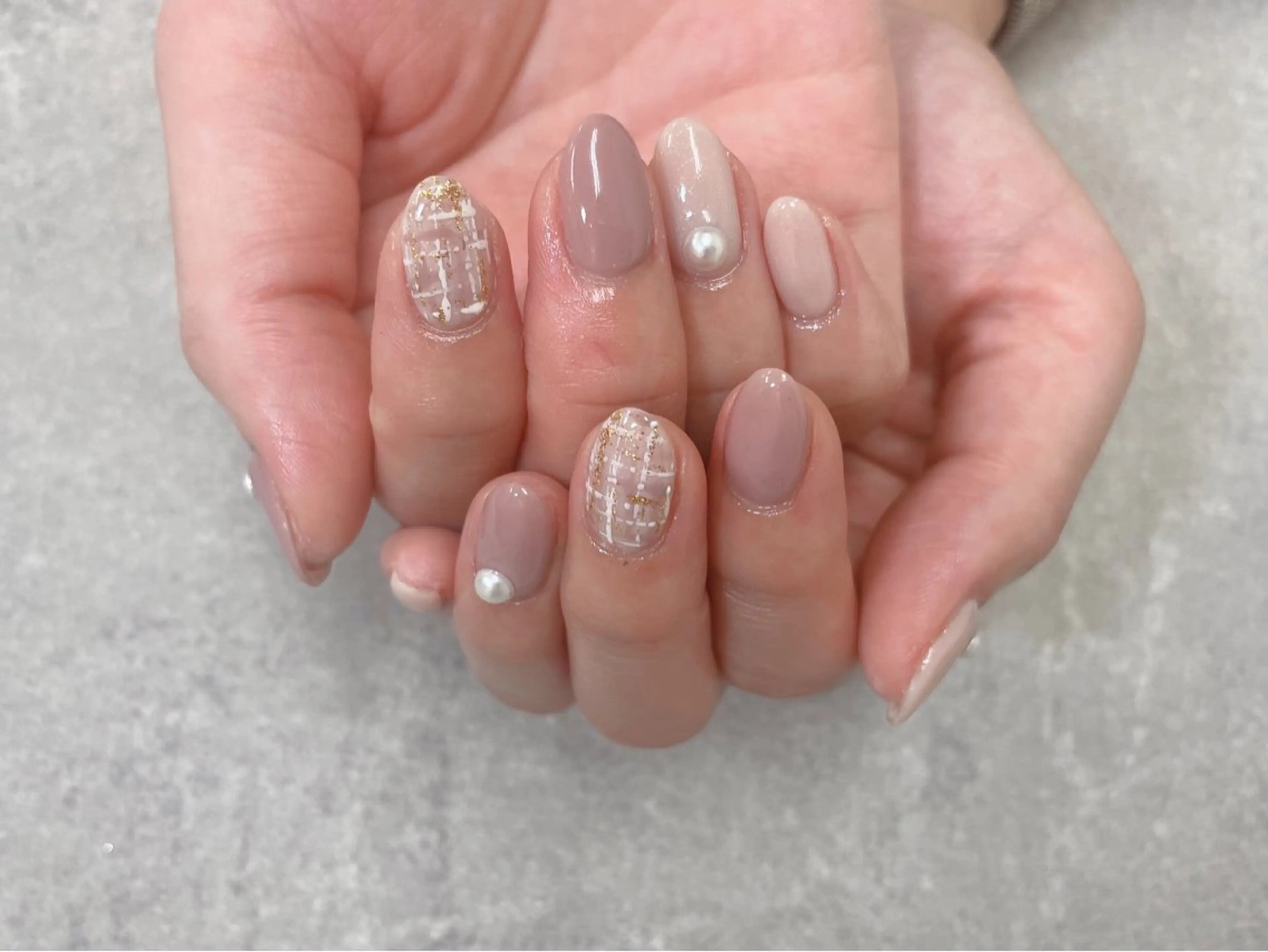 ネイル ピンク ツイードネイル foglia❁﻿. ⌇﻿imamuraのネイルデザイン