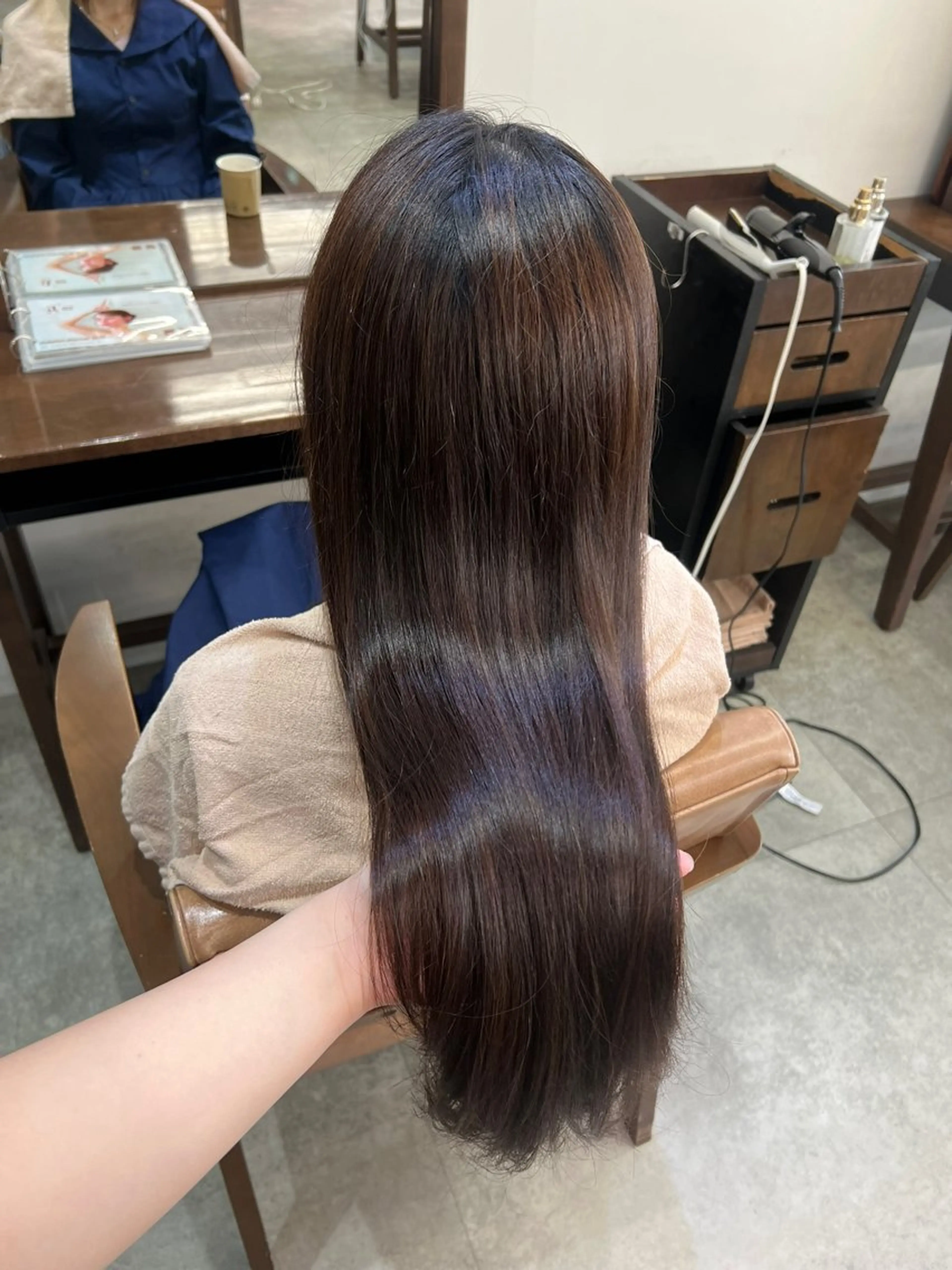ロング アンアミ渋谷所属・Unami こはるのヘアスタイル