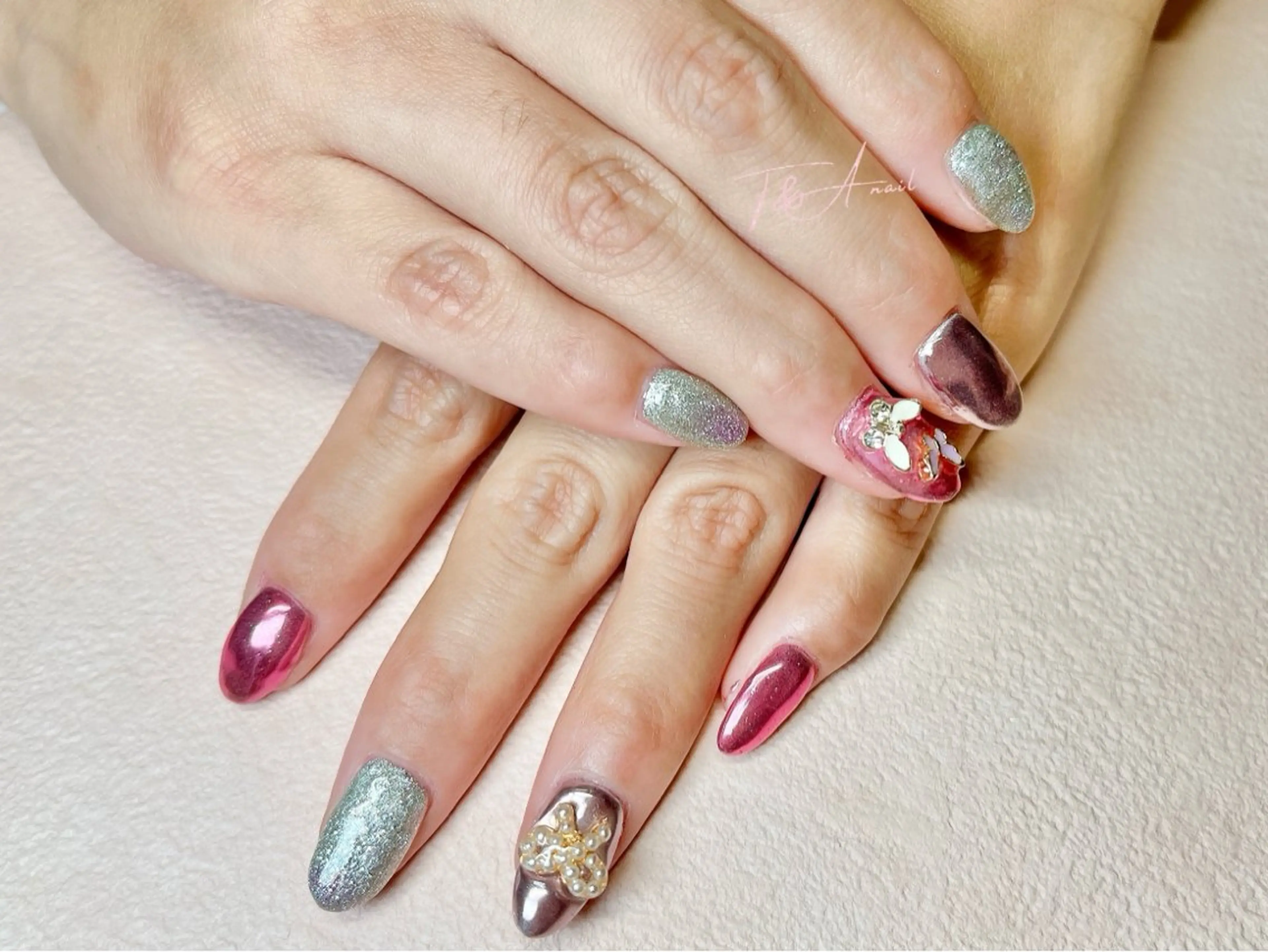 ネイル 長さ出し ジェルネイル ミラーネイル ピンク リボン ハンドネイル T&A nailのネイルデザイン