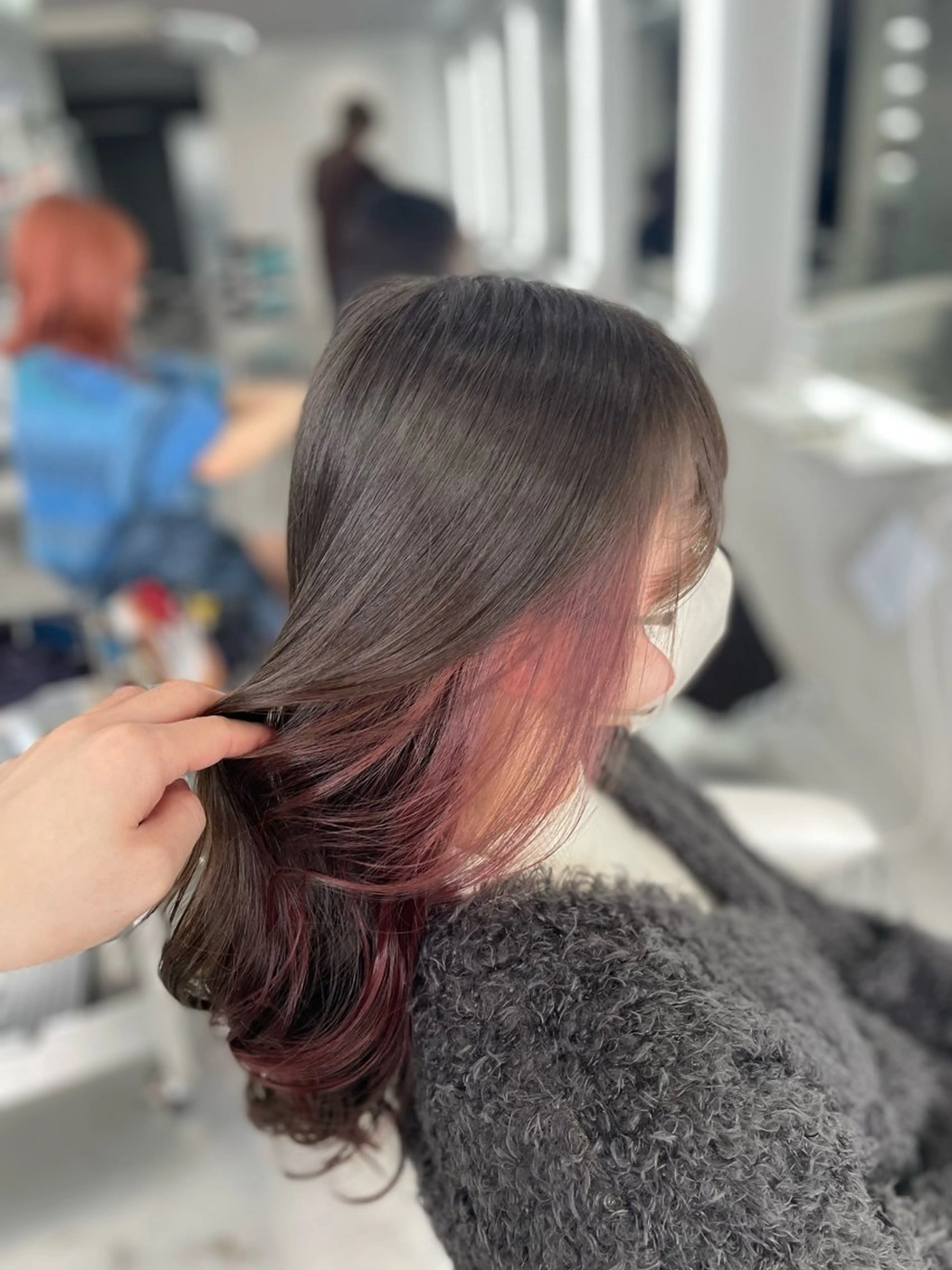 セミロング カラー 野崎 孝章のヘアスタイル
