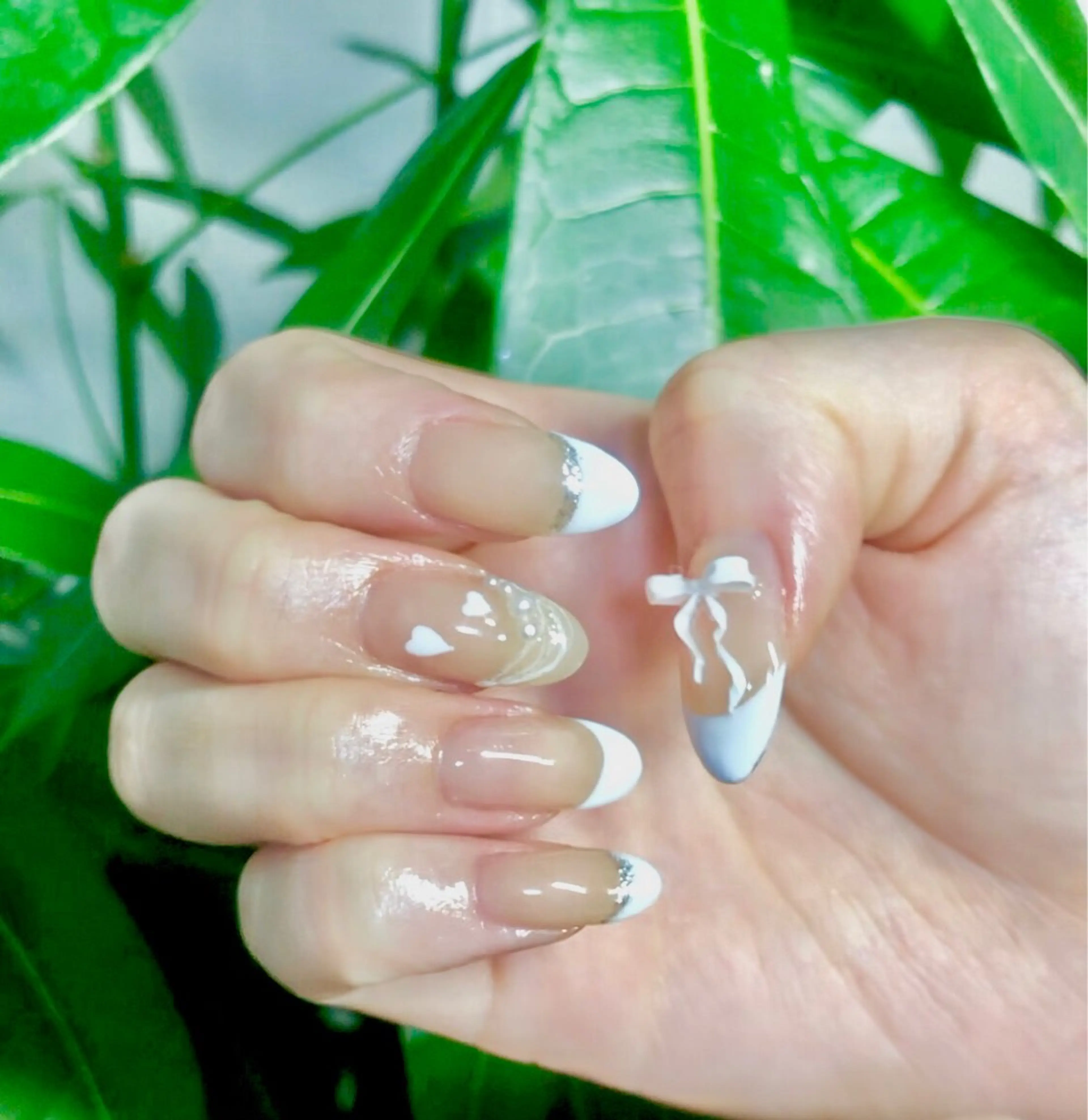 💐フレンチ💅オフ込み☘️ソフトゼイルのみ🎀ベ-スカラ-追加+500円の写真